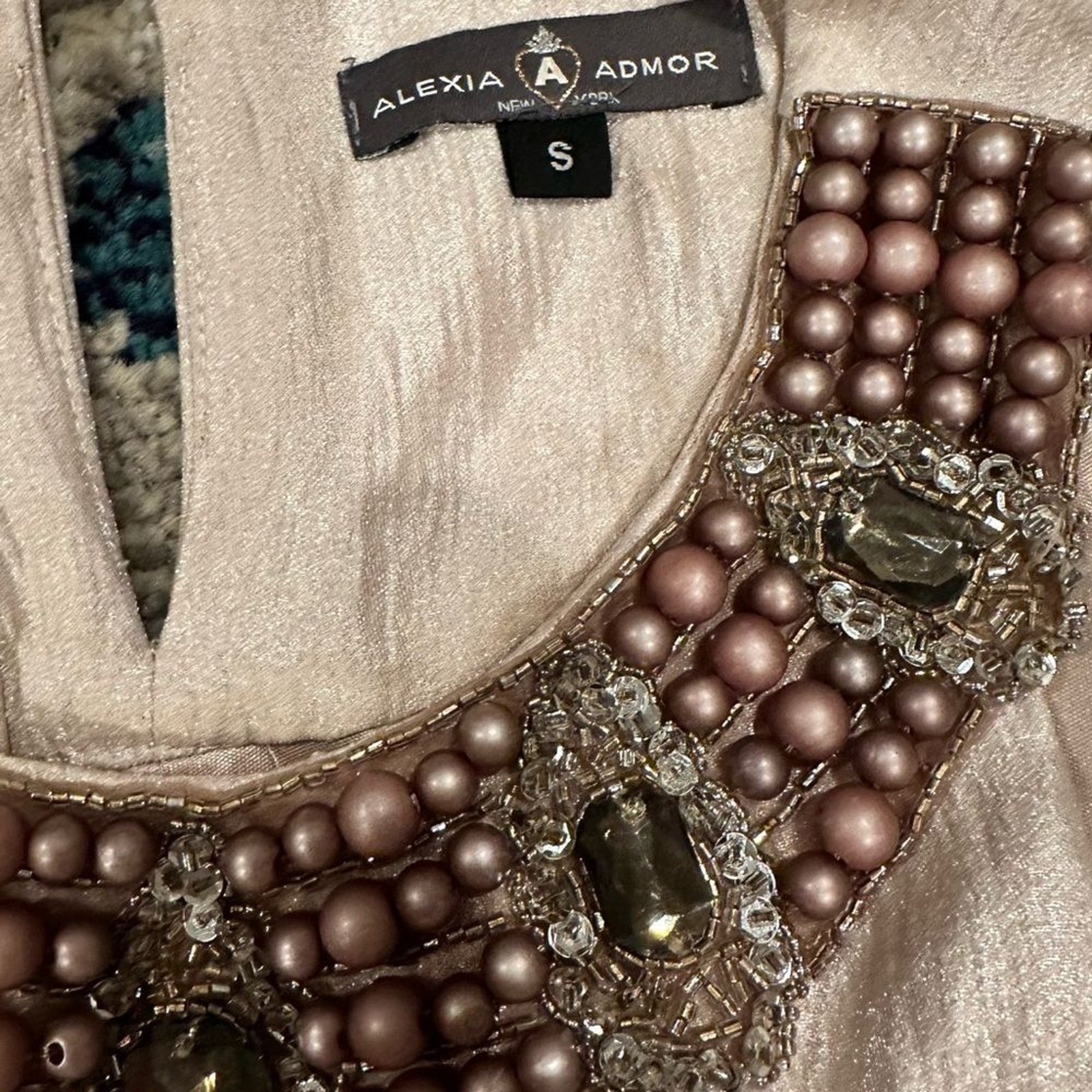 Alexia Admor Jewelled Neck Hammered Satin Trapeze Sleeveless Mini Dress Cream S