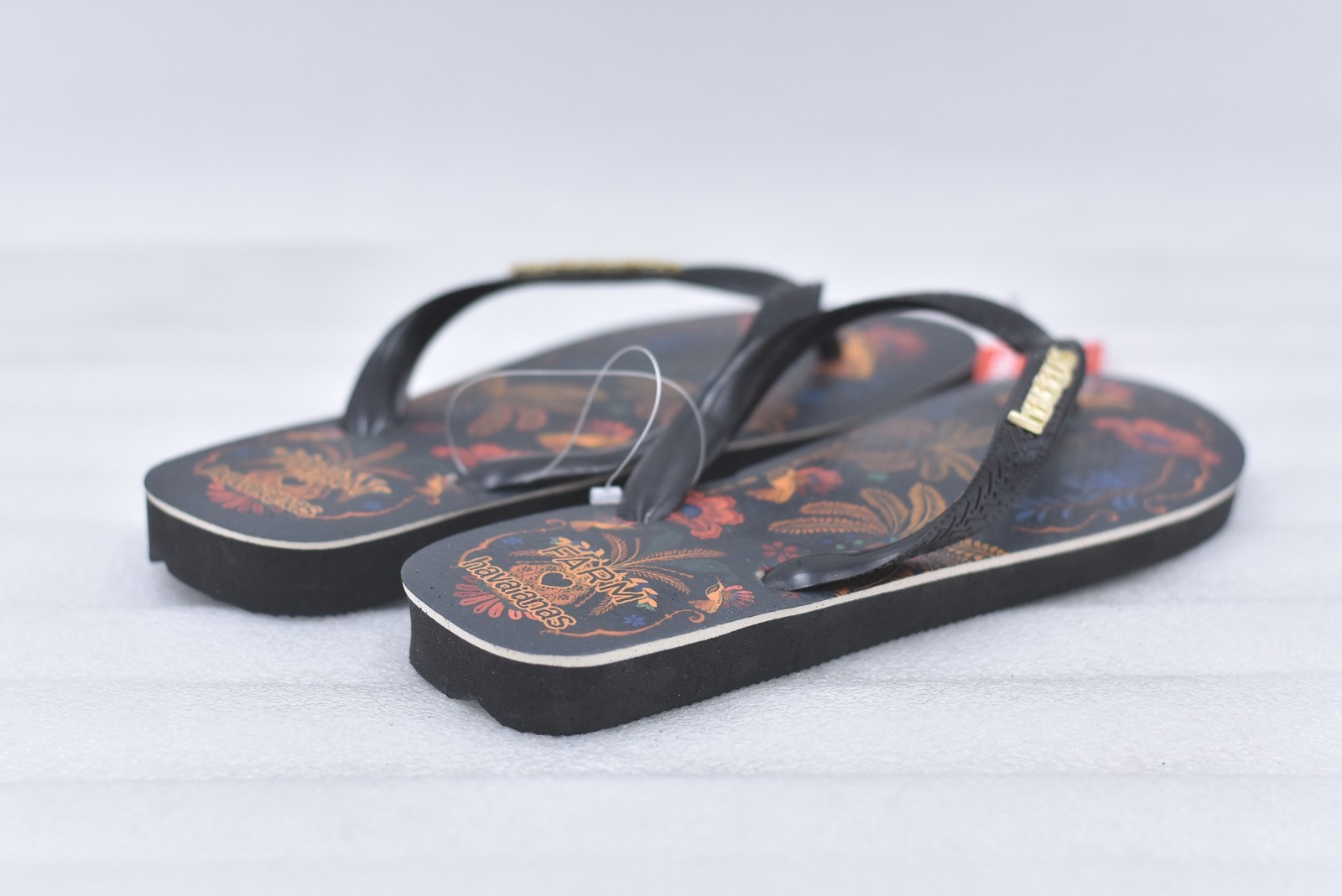 Womens Havaianas Classic Nature Flip-Flop Sandals Black Size 7/8 (EU 39-40)