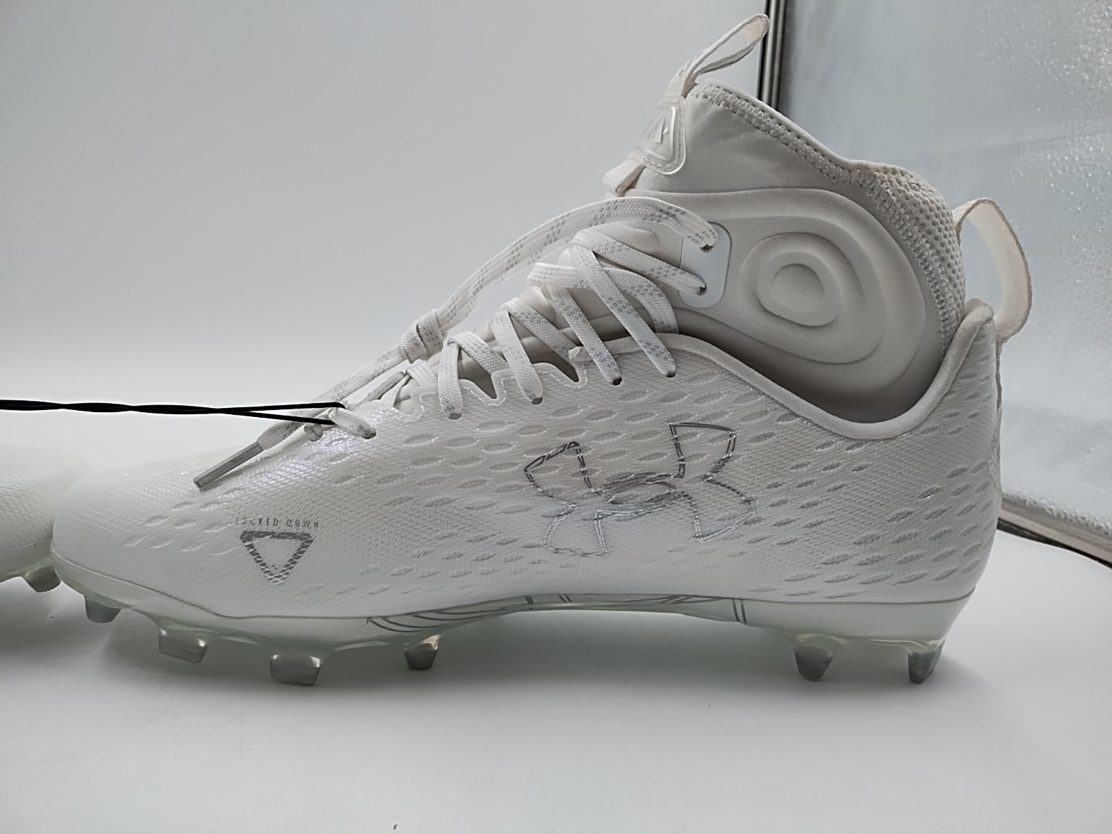 Under Armour Spotlight Lux MC 2.0 Football Cleats Sz 10.5 White NEW (#H2-G2)