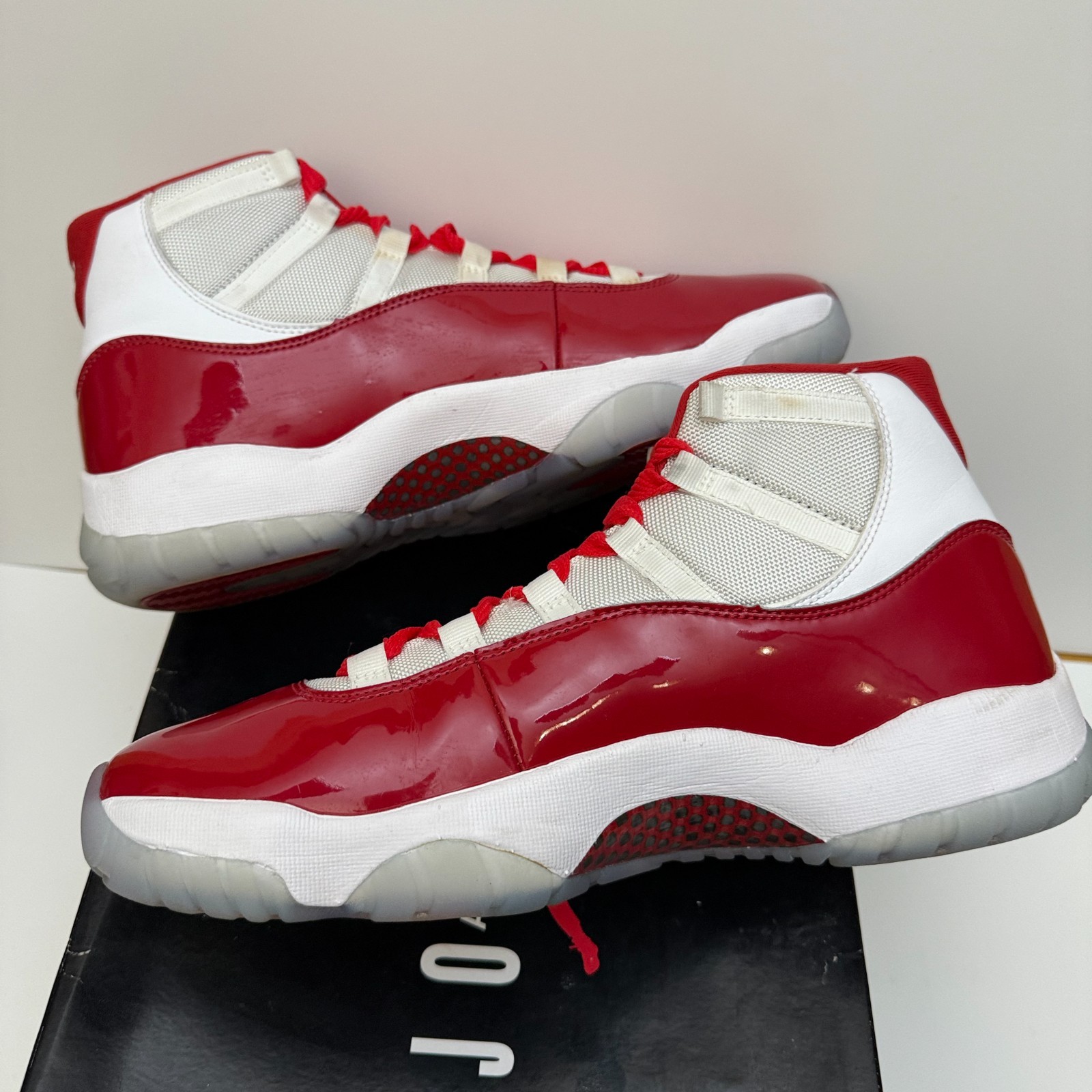 Air Jordan 11 Retro White/Varsity Red CT8012-116 Size 12