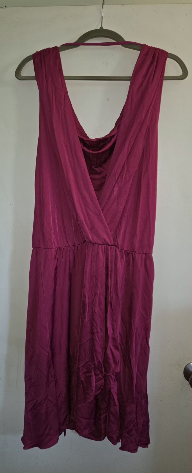 Fushia Solid Wrap Dress S Sleeveless V-Neck Stretch Draped Knee Length