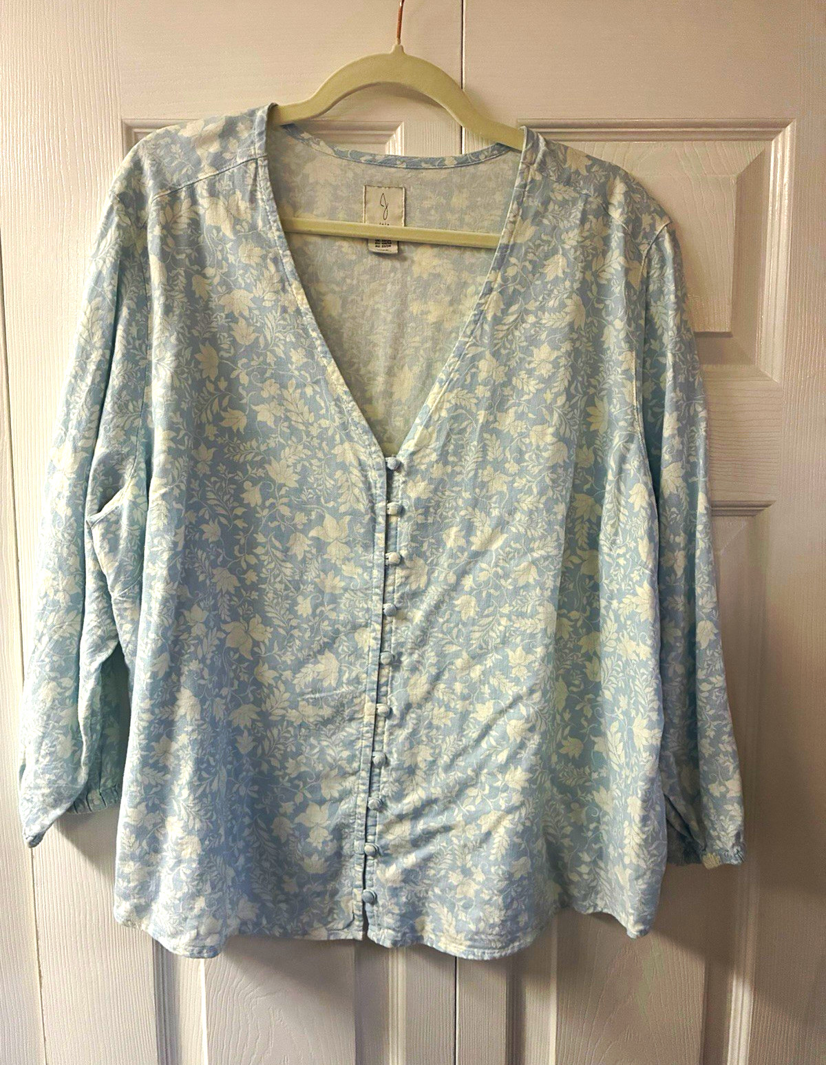 Joie Women’s Plus 2X Blue/White Floral V-Neck Button Front 3/4 Blouse