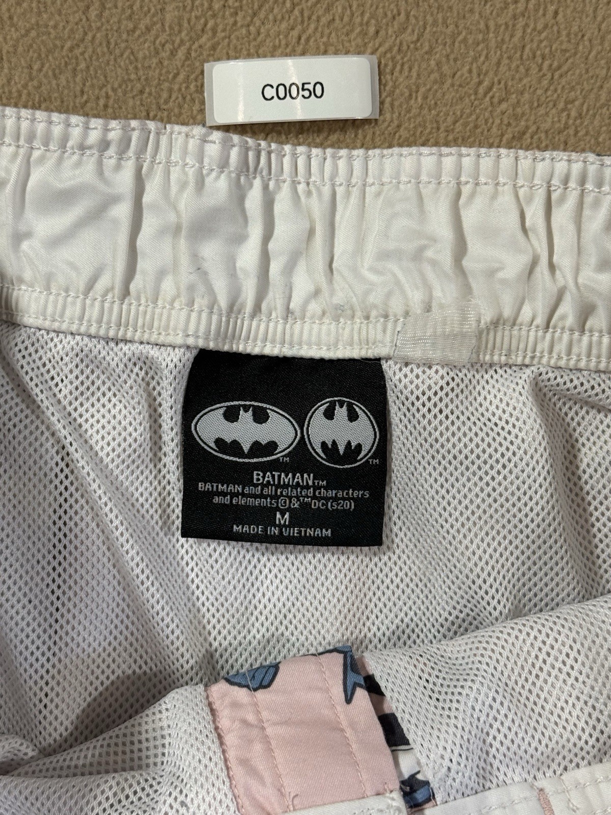 Batman Men’s Pink Floral Board Shorts Swim Trunks Lined Pockets M