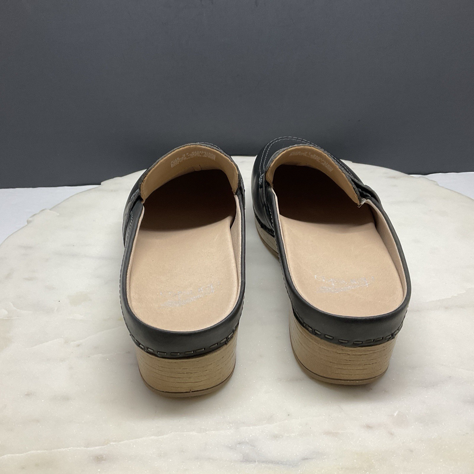 Dansko Womens Bel Oiled Pull Up Leather Mule Sz 6.5-7 EU-37 Black Slip On Shoes