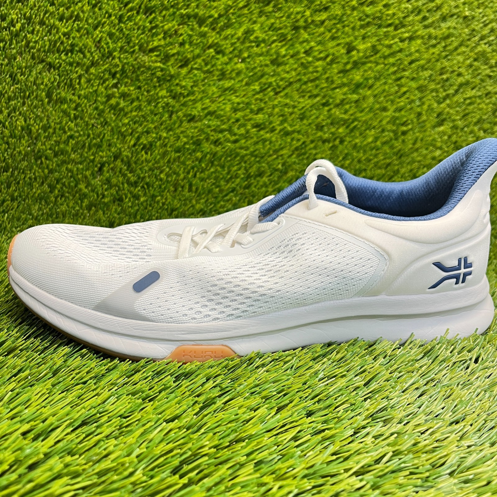 Kuru Atom Fusion Men Size 9.5 White Blue Athletic Running Walking Shoes Sneakers