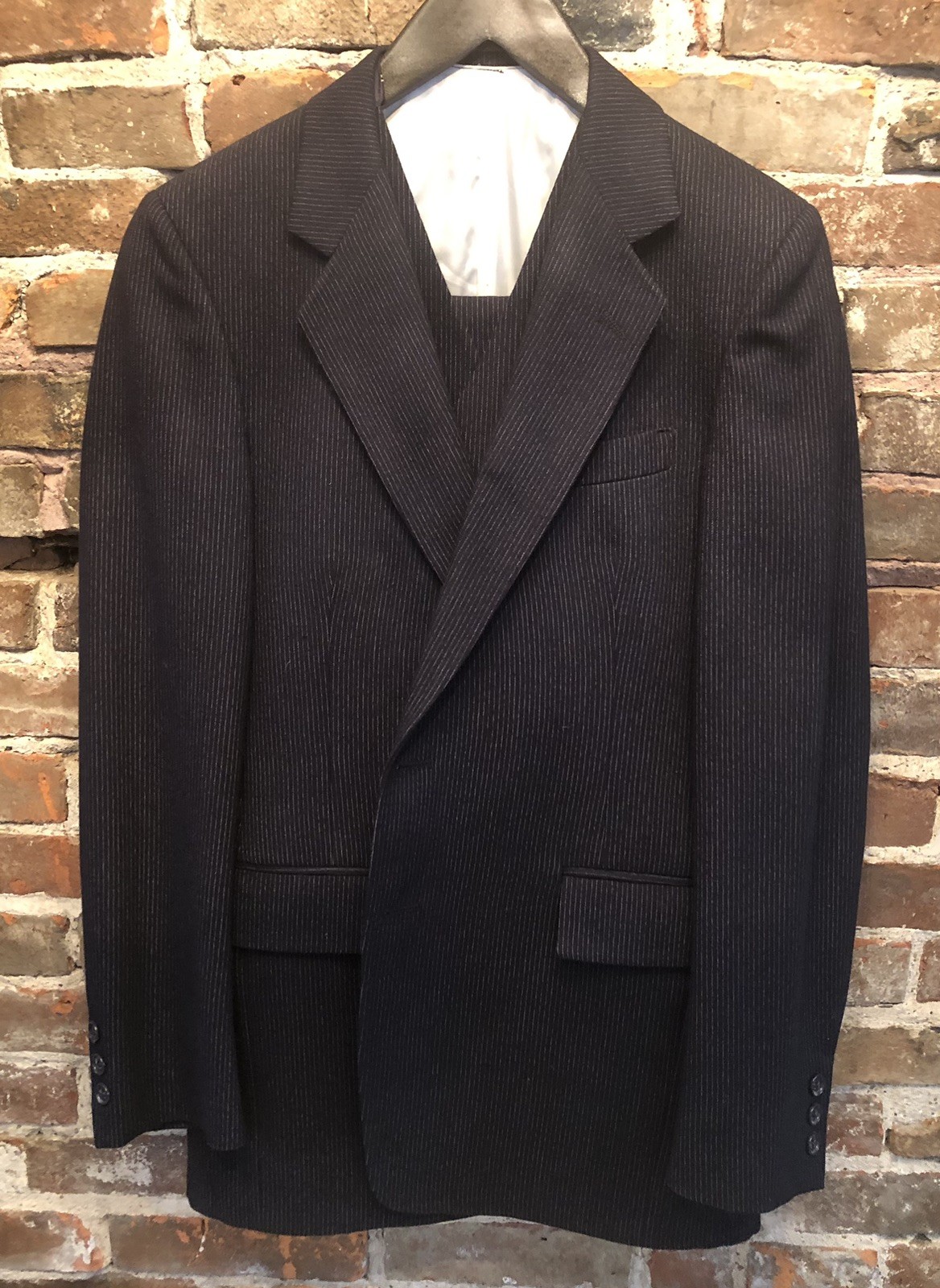 Vintage Adolfo Mens Wool Black Pinstripe 3 Piece Suit Chest Measures 40 Inches