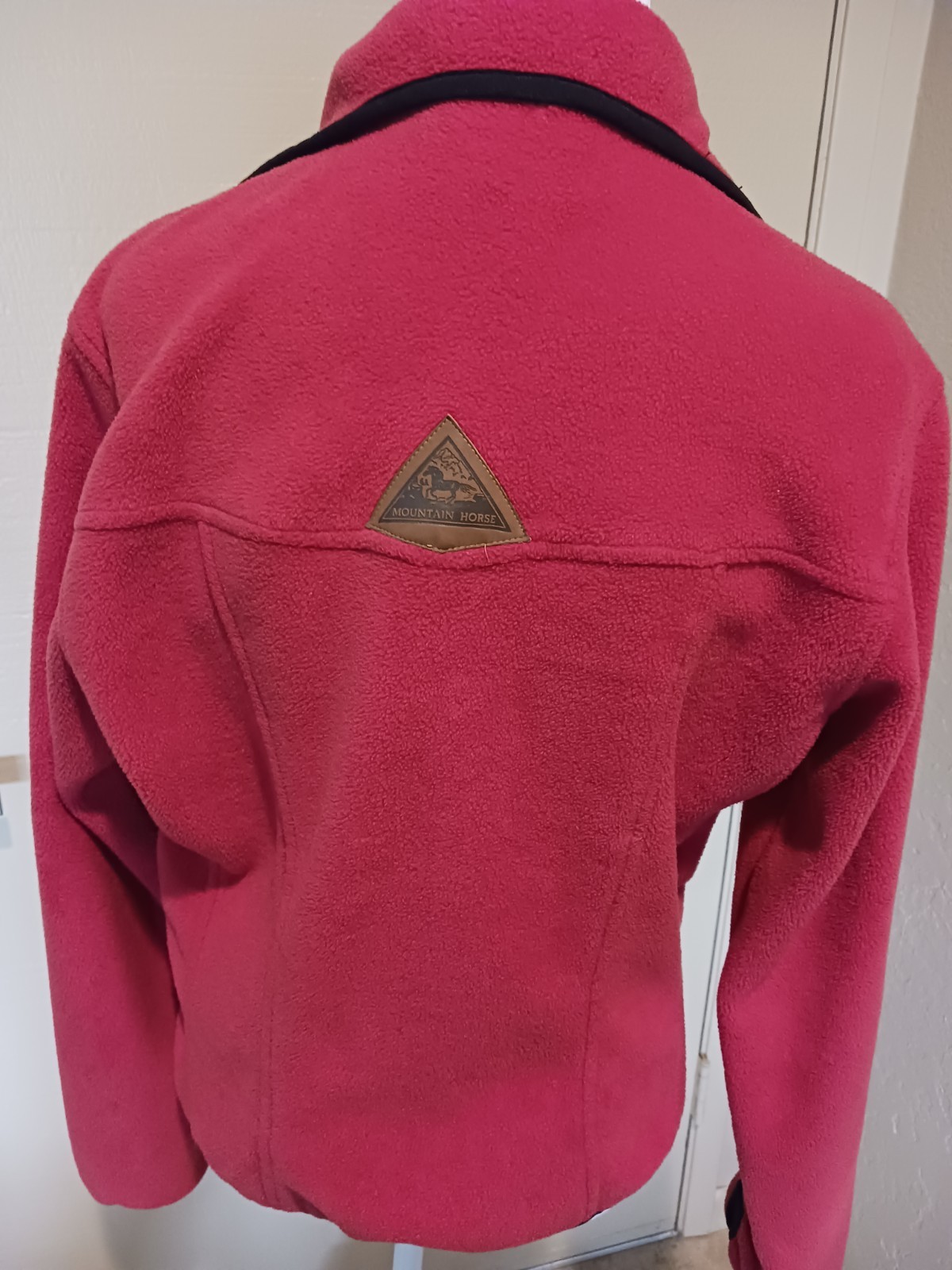 Mountain Horse Fleece Jacket Sz M Excellent Condition