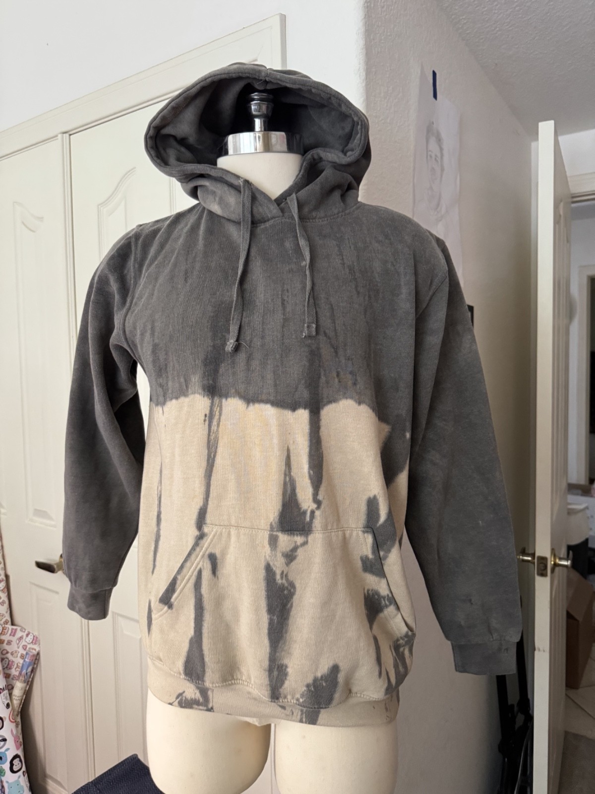 BoohooMAN Skull Rose Graphic Tie Dye Hoodie Men’s Size S Love Kill Pullover