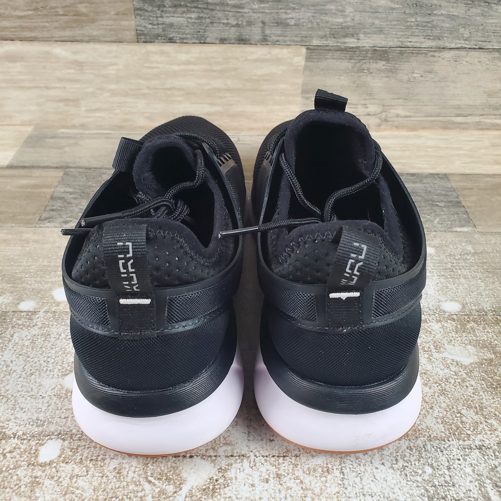 KURU Atom Womens Shoes Sz 9.5 M Running Jet Black White Gum Lace-Up Sneakers
