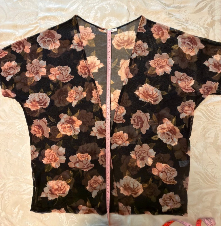 Heart Hips Floral Sheer Kimono Open Front Boho Black Pink Roses (Small)