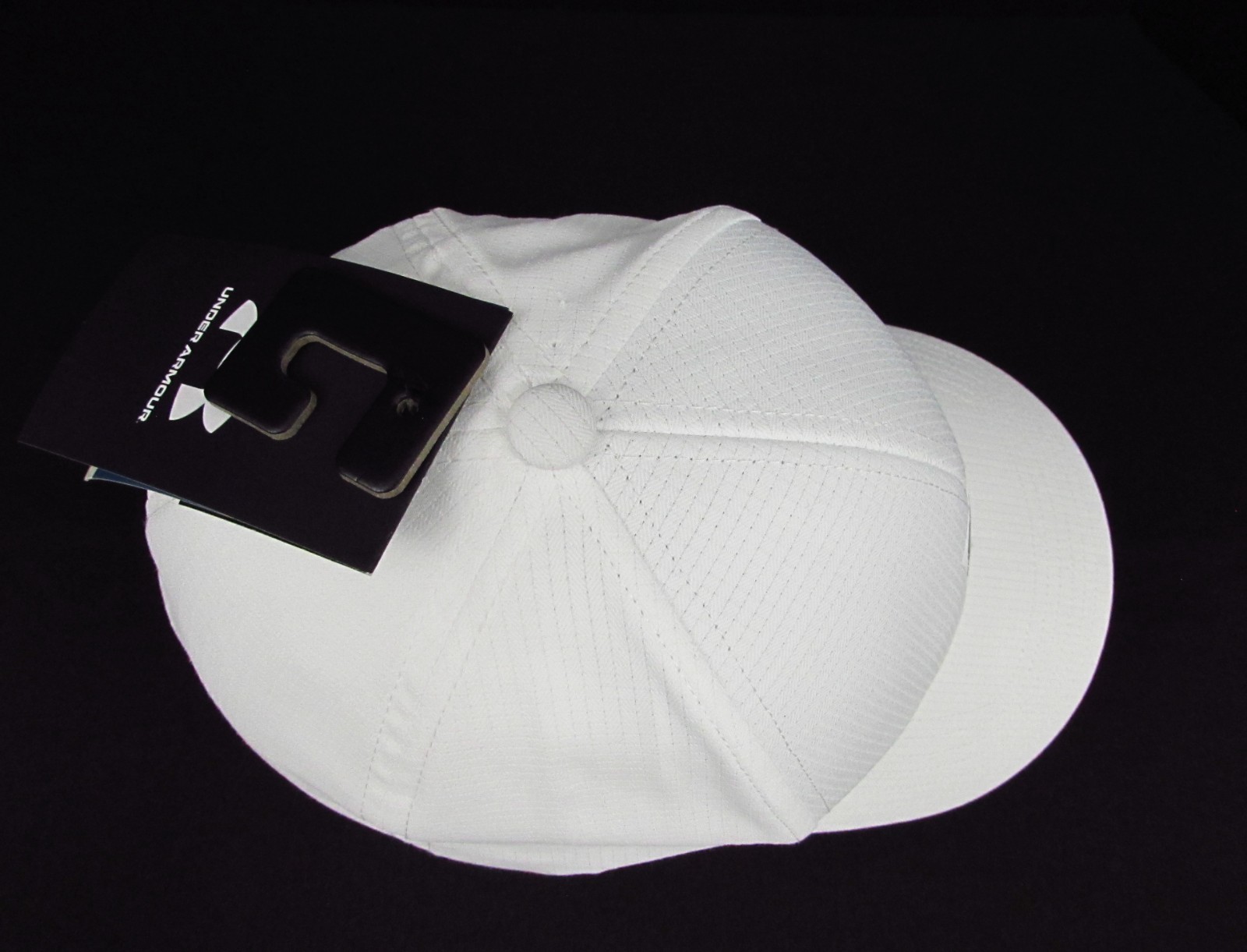 Under Armour Men’s Iso-Chill Vent Stretch White Hat 1383438 100 L/XL NWT.