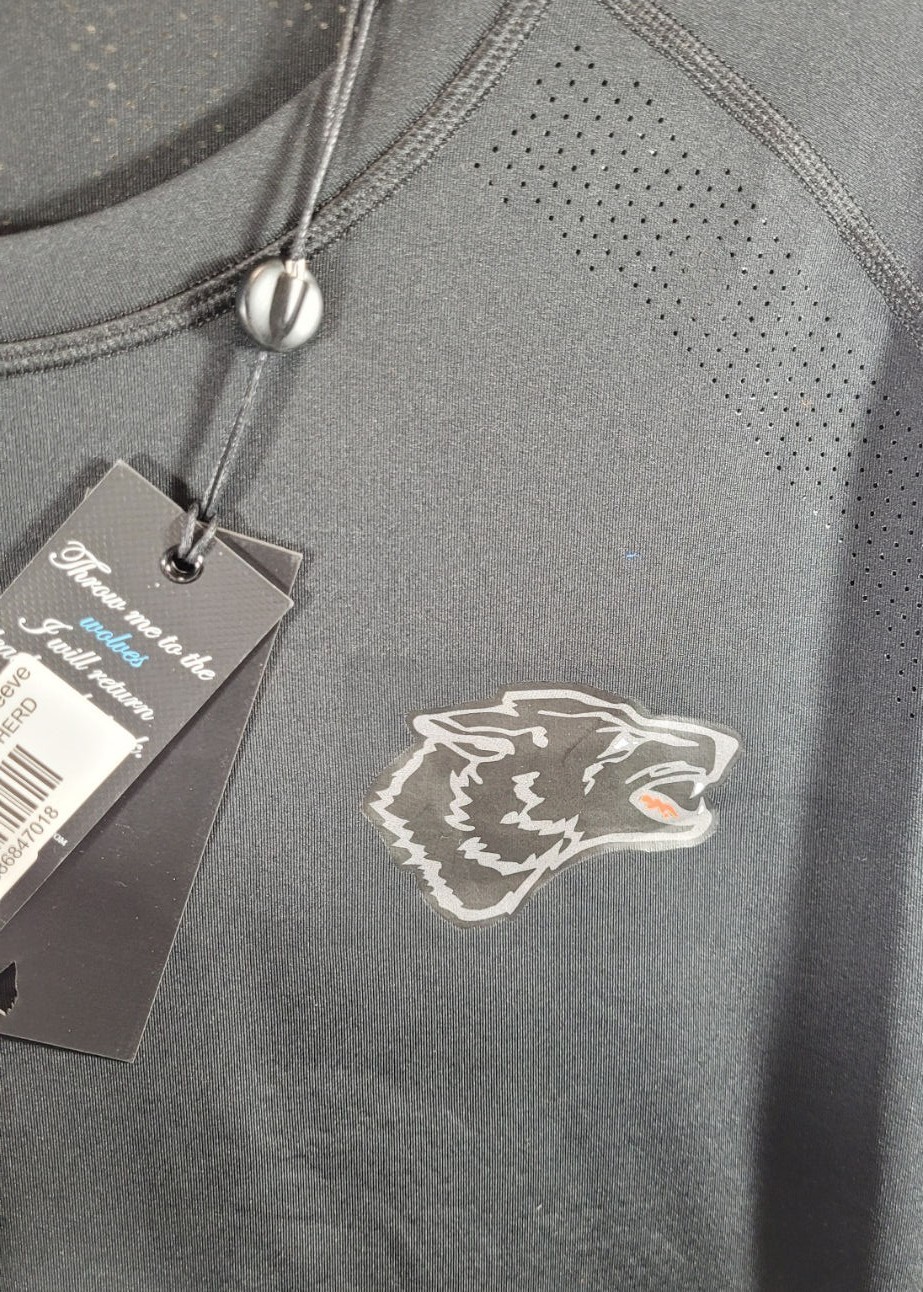 Greyson Men’s Black Wolf Falcon Long Sleeve Performance Tee – Black – Large