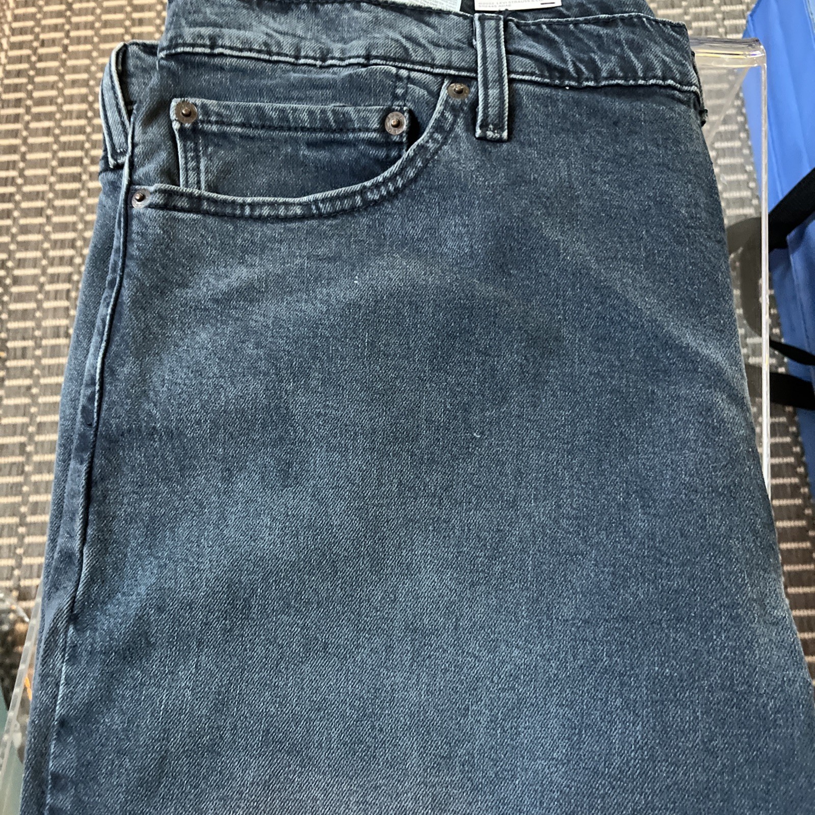 Levi’s 511 Men’s Slim Stretch Stressed Black Jeans Size 40 X 32 Retails $69.95