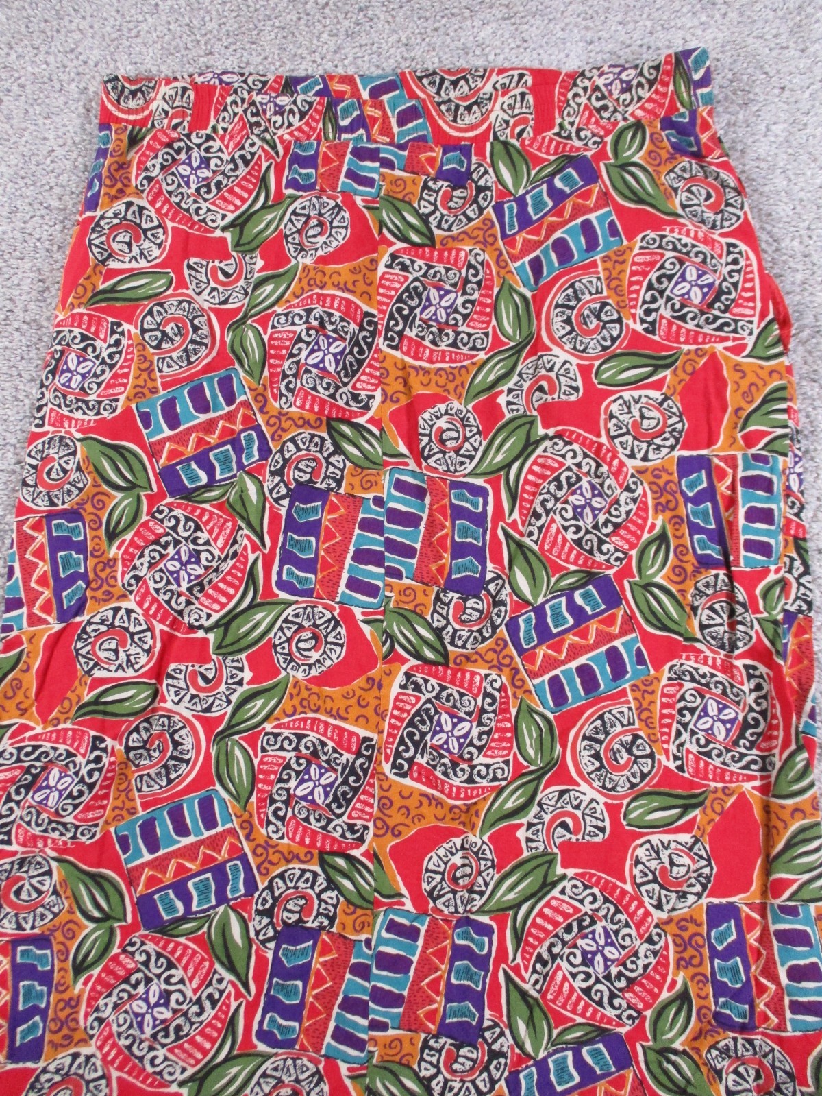 Requirements Medium Womens Skirt Red Geometric Rayon Vintage