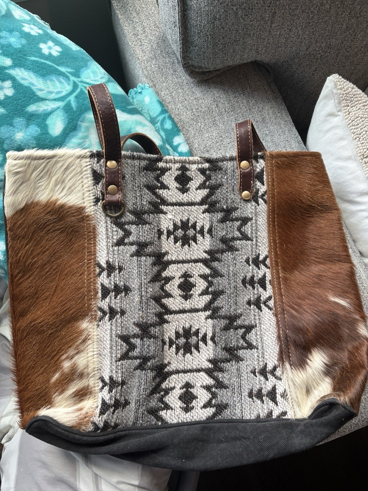 NEW Myra Bag Ailyak Tote Bag Leather Hair On Tribal Aztec Cowhide Purse