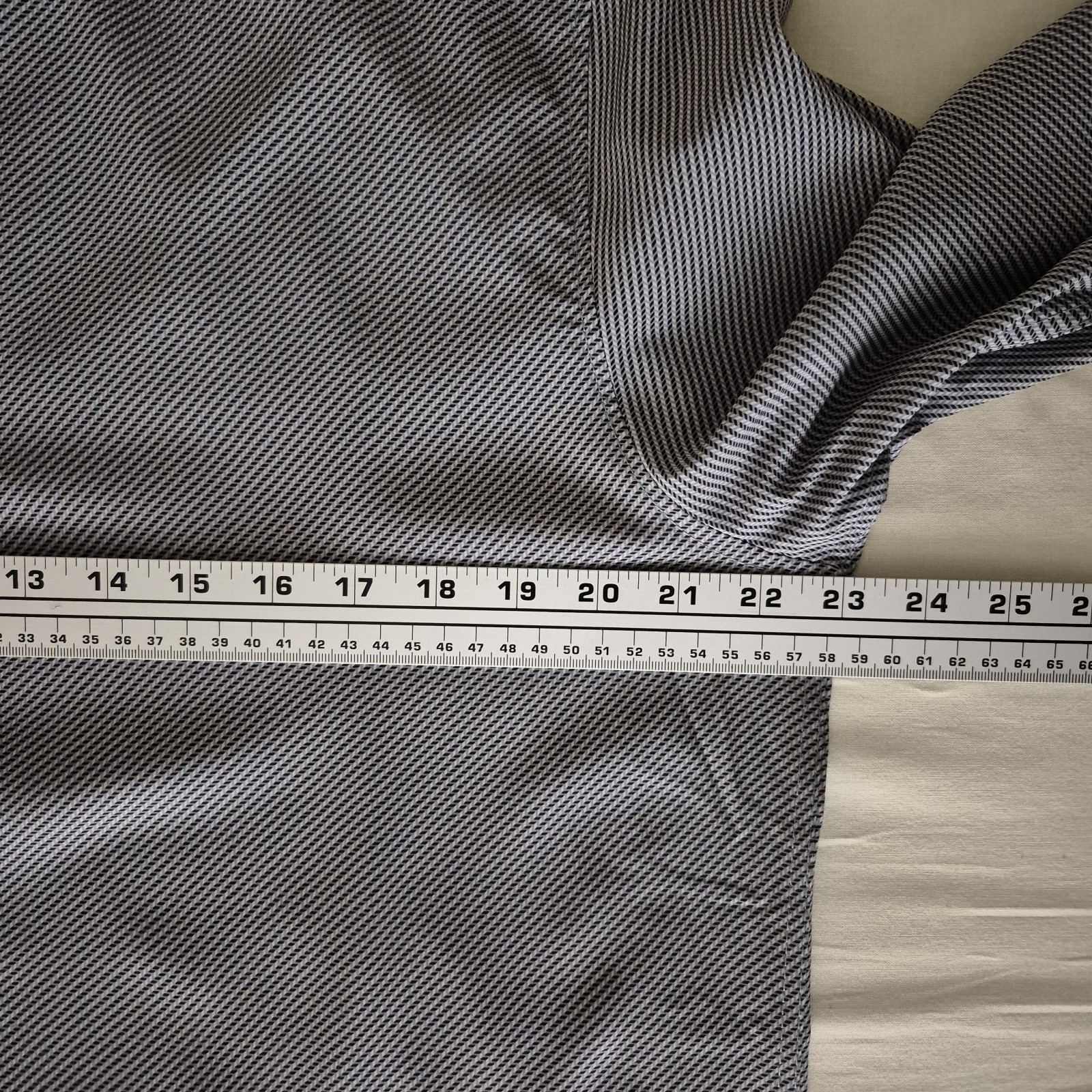 WRK Men’s Dress Shirt 4 Way Stretch Black White Flip Cuff Sz 16 Geo Mini Check