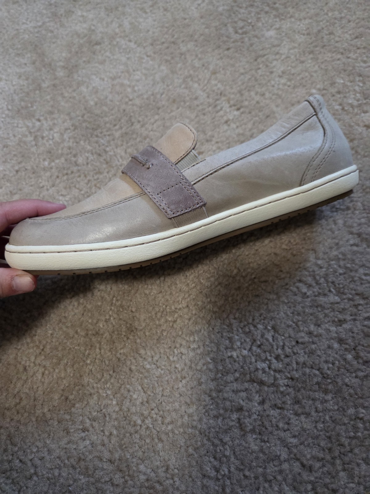 Taos Women’s Leather Slip-On Flat Round Toe Logo Rubber Sole Beige 8