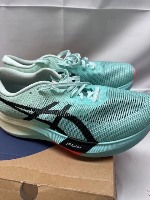 ASICS Metaspeed Sky Paris-Illuminate Mint/Black- Size M 8/W 9.5 *New