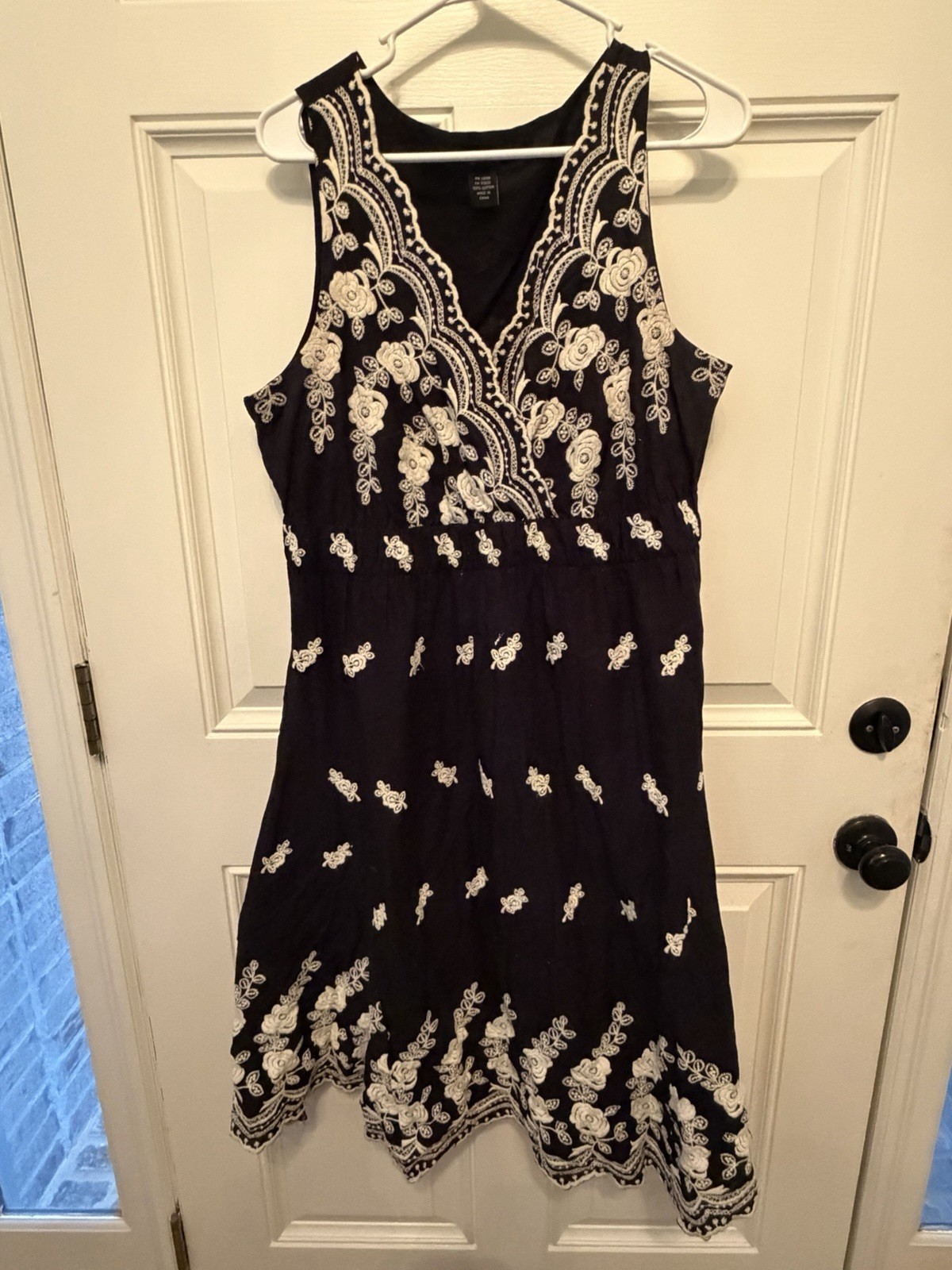 Karen Kane Black Boho Dress With Ecru Embroidery. Size XL
