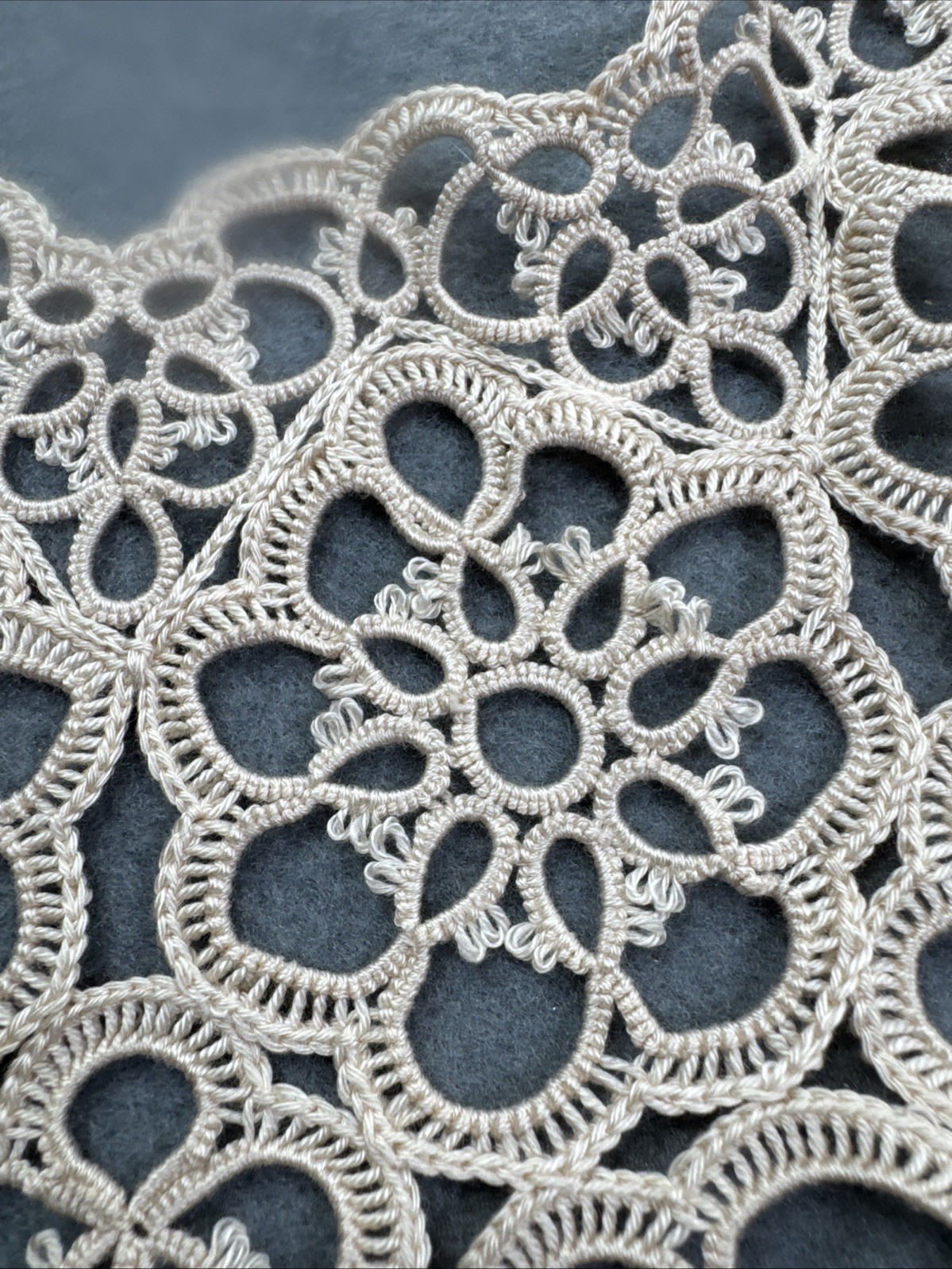 Vintage Tatted Lace Collar Cotton Floral Medallion Hong Kong Button Close