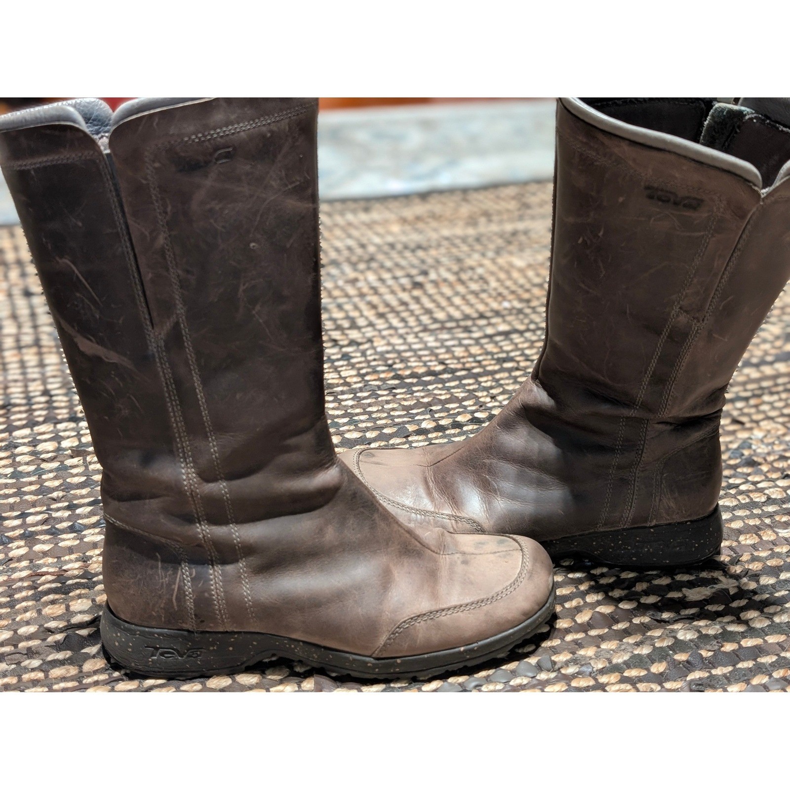 Teva Capistrano Brown Waterproof Leather Mid Calf Boots Womens 8
