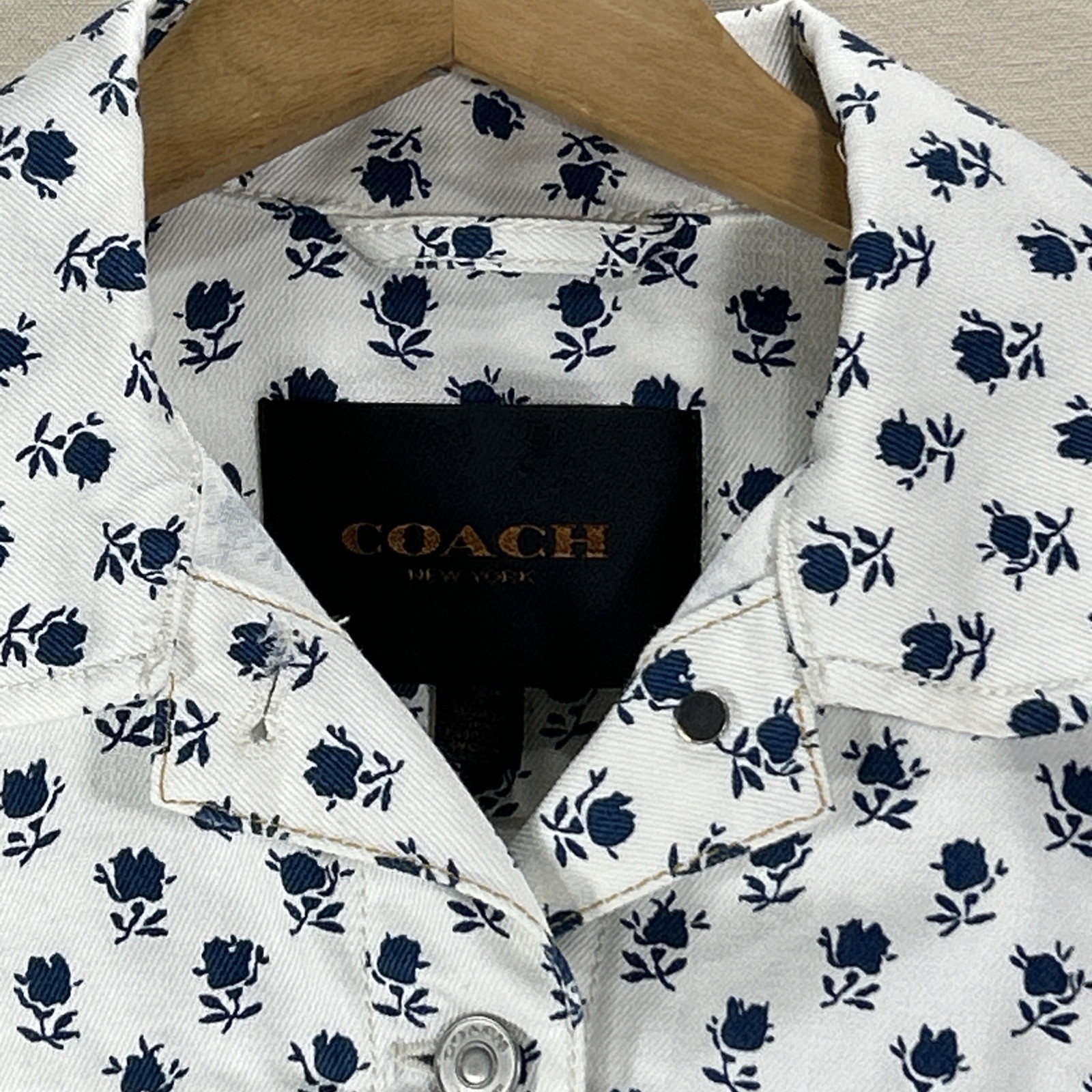 Coach Badlands Womens Size S White Denim Blue Floral Jean Jacket F85742 Preppy