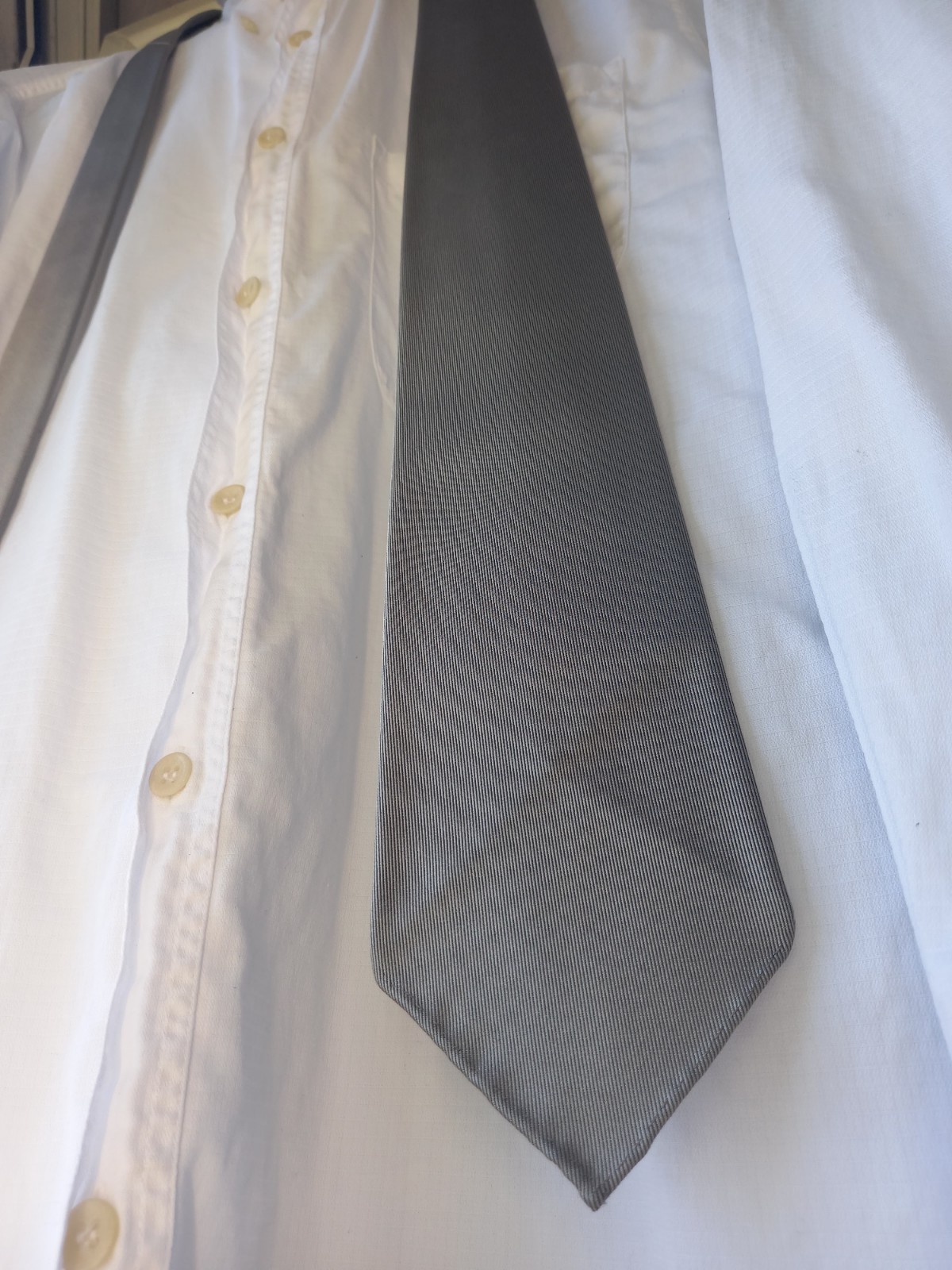 GRAY SOLID COLOR TIE BRAND: HÈRMES, FRANCE