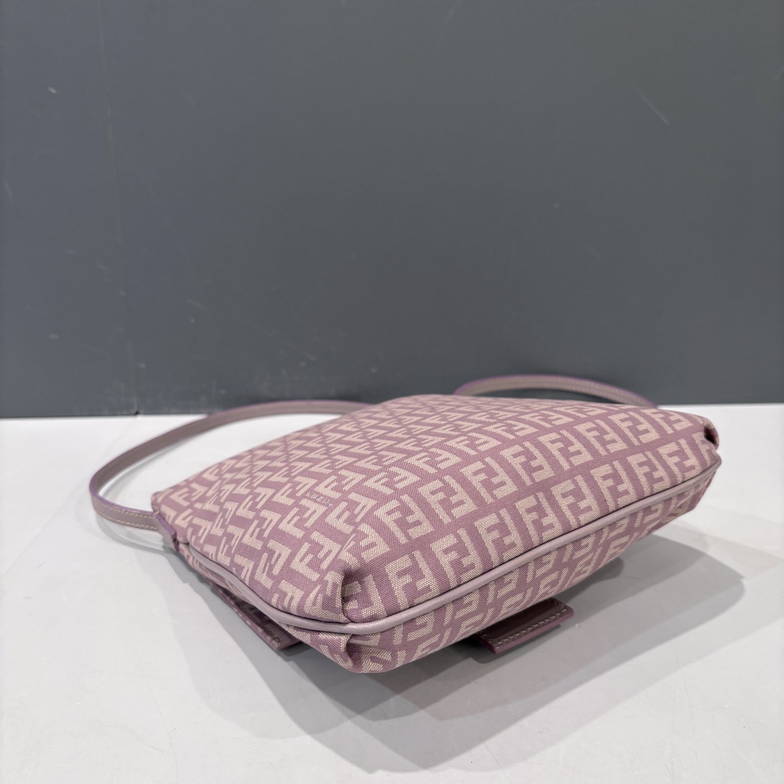 Fendi Shoulder Bag Light Purple Beige Zucchino (lc041826c6)