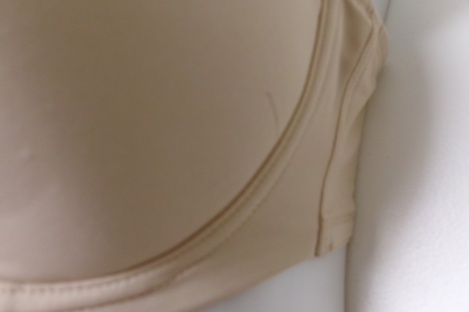 Playtex Secrets padded Underwire Bra Size 36DD Style 4828 Beige