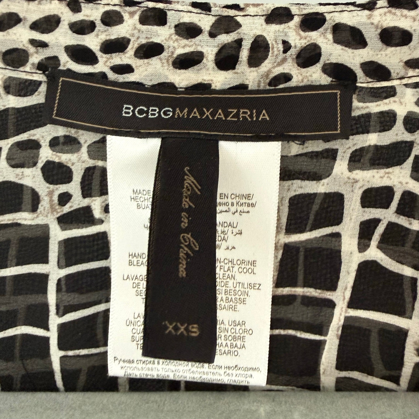 BCBGMAXAZRIA Joel Hi-Low Blouse Women’s Size XXS Gardenia Combo Sheer V-Neck