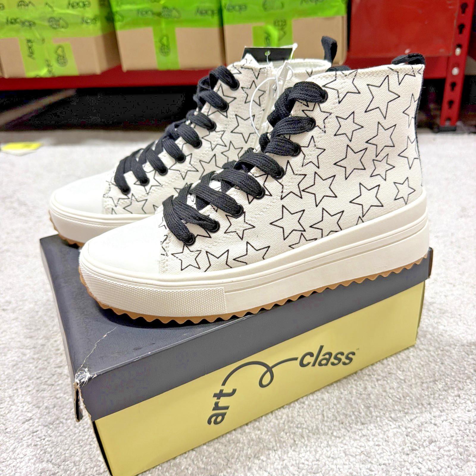 Art Class Kids’ Youth Size 5 Blakely Stars High-Top Sneakers Lace-Up White