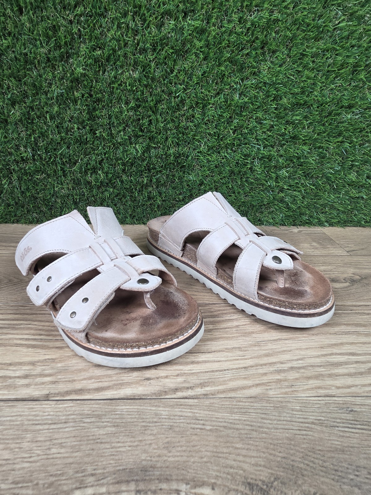 Taos Footwear Magnificient Womens Sandals Stone Beige Size 6-6.5