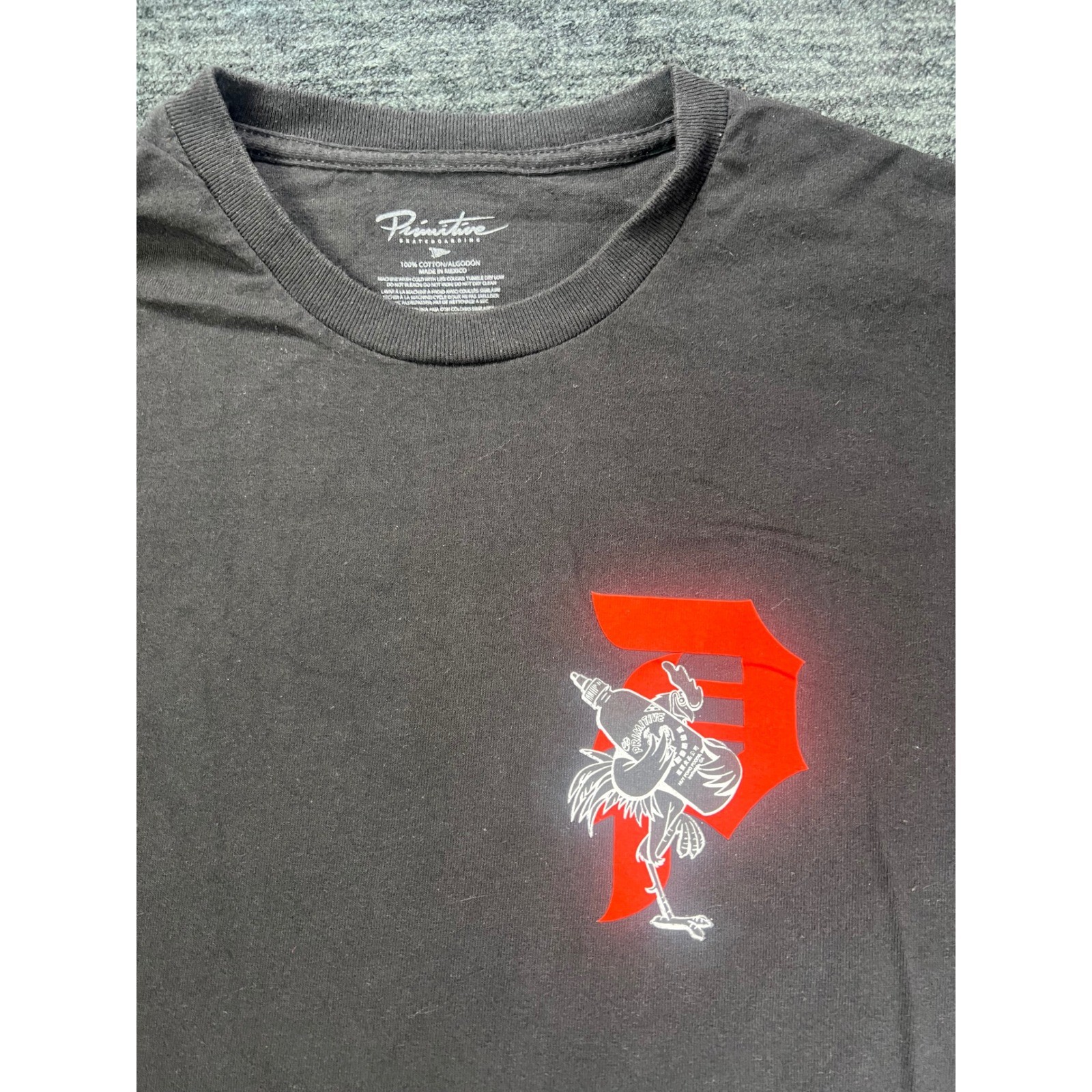 Primitive Sriracha T-Shirt Mens Large Black Huy Fong Rooster Graphic Tee