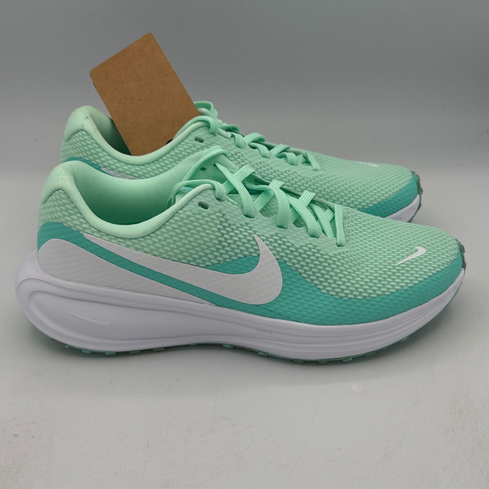 Nike Revolution 8 Women Shoes Size 6.5 Mint Foam Bleached Turq HJ8485-300