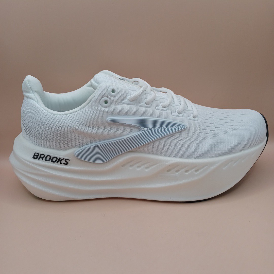 Brooks Glycerin Max Running Shoes-White Women Size 6.5 US