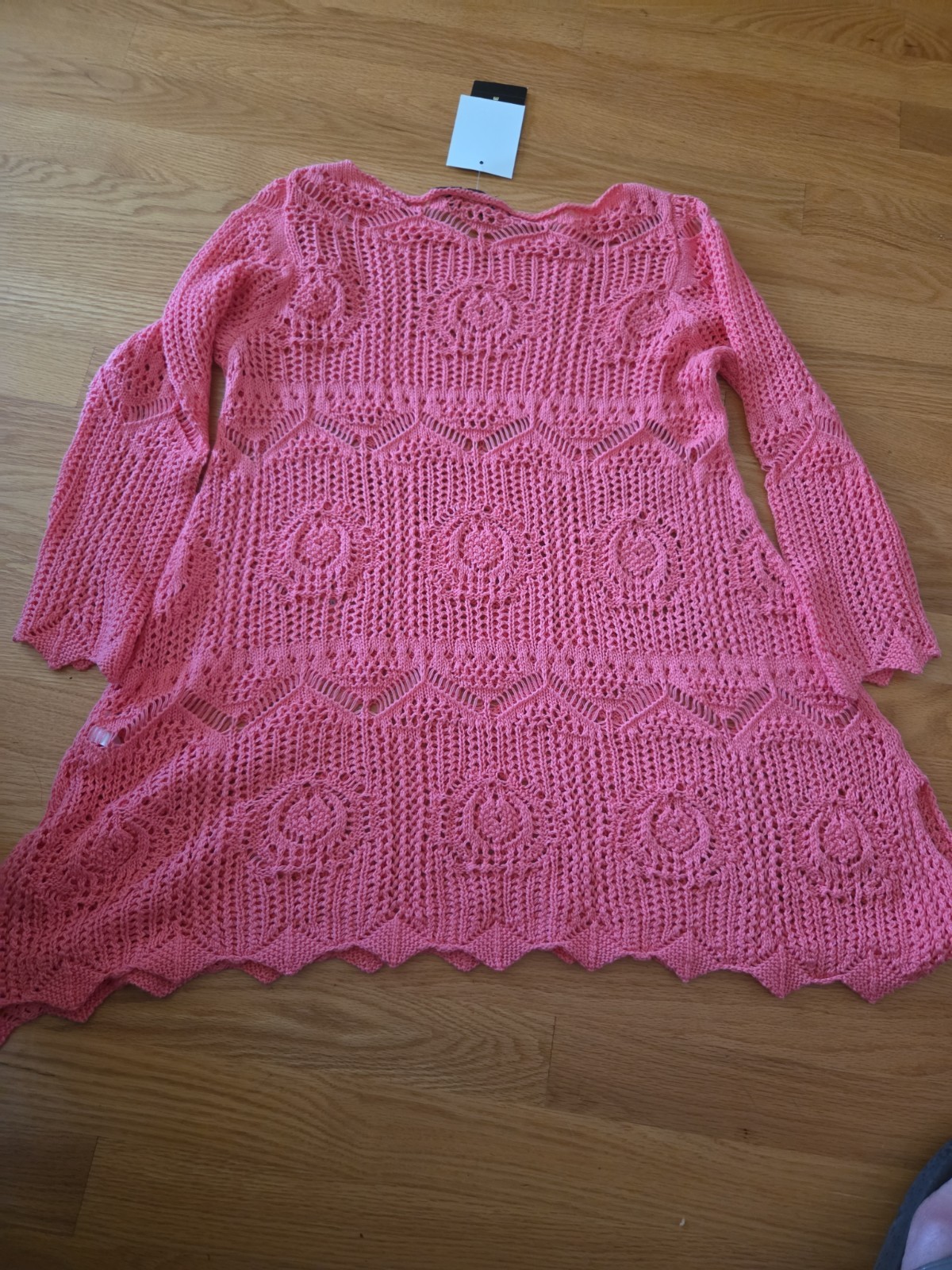NWT Jeanne Pierre Womens Size Small Pink Burst Crocheted Top