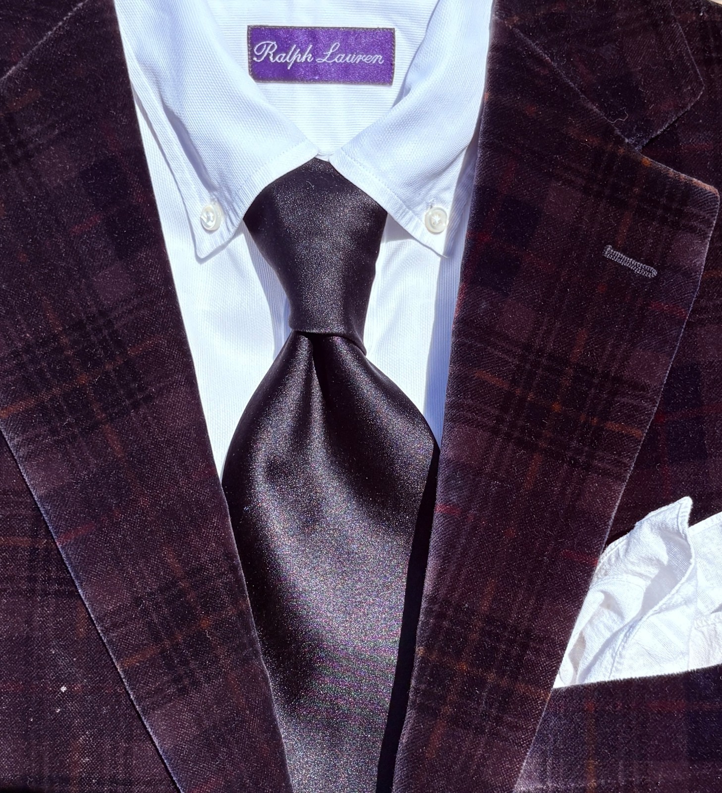 Ralph Lauren Purple Label Gentleman’s Solid Black Silk Necktie – Italy – $235.00