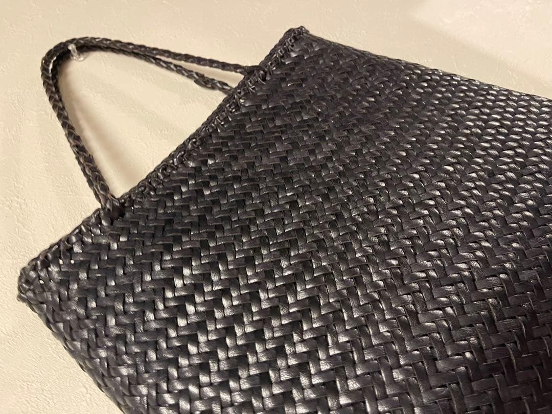 Dragon Diffusion Leather Mesh Tote Black Shoulder Bag