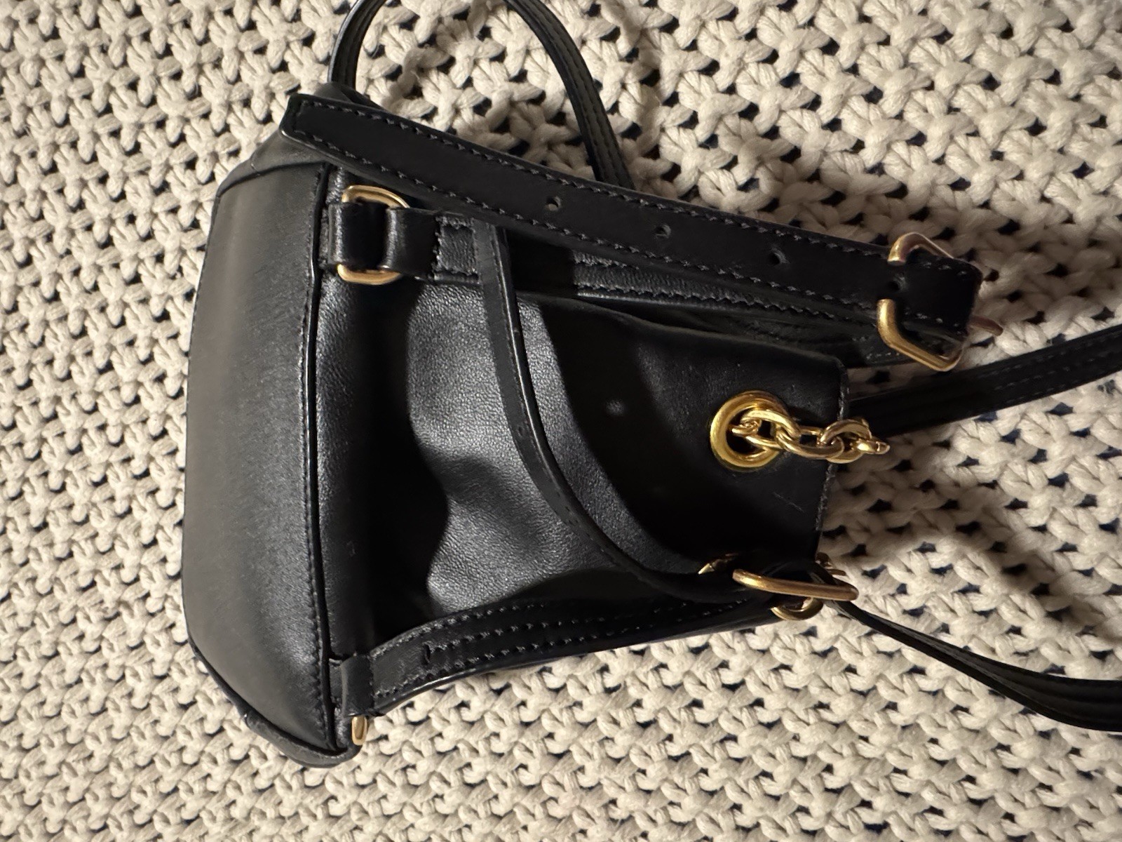 Tory Burch Black Bucket Bag Gold Chain Drawstring Adjustable Strap Women’s