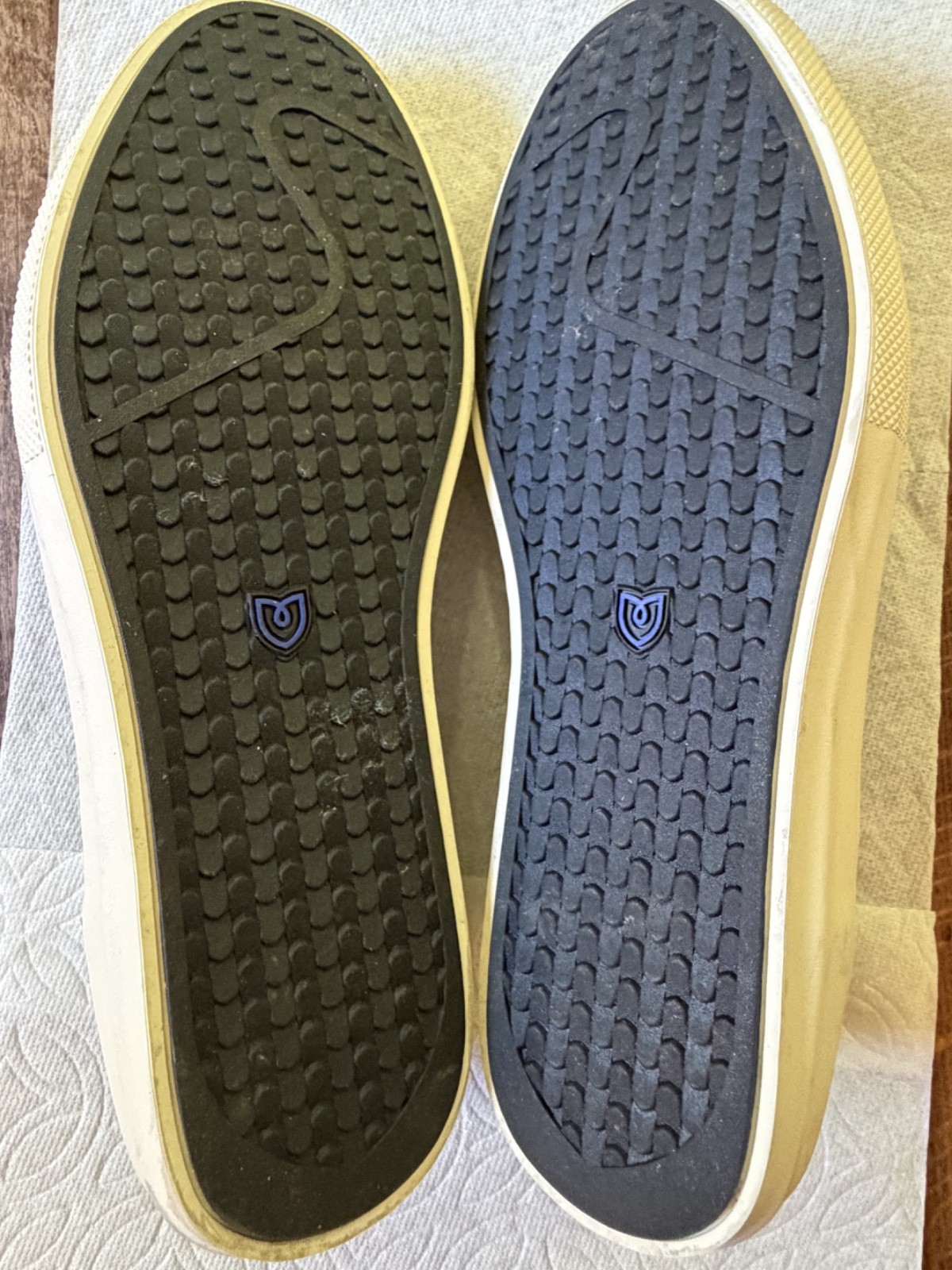 Rothy’s The City Slip On black sneaker Mens 10.5/Womens 12 – worn once!