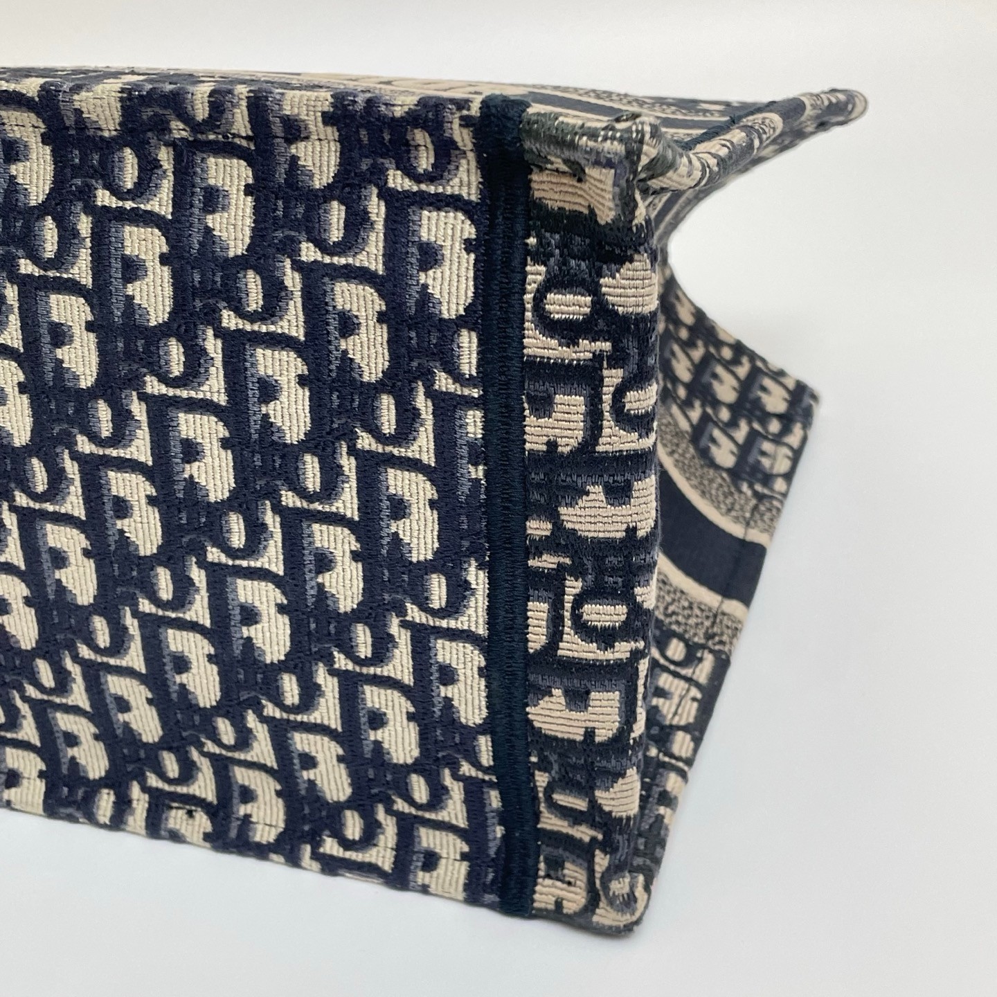 DIOR Oblique Embroidery Jacquard Canvas Book Tote Bag Beige & Navy Medium