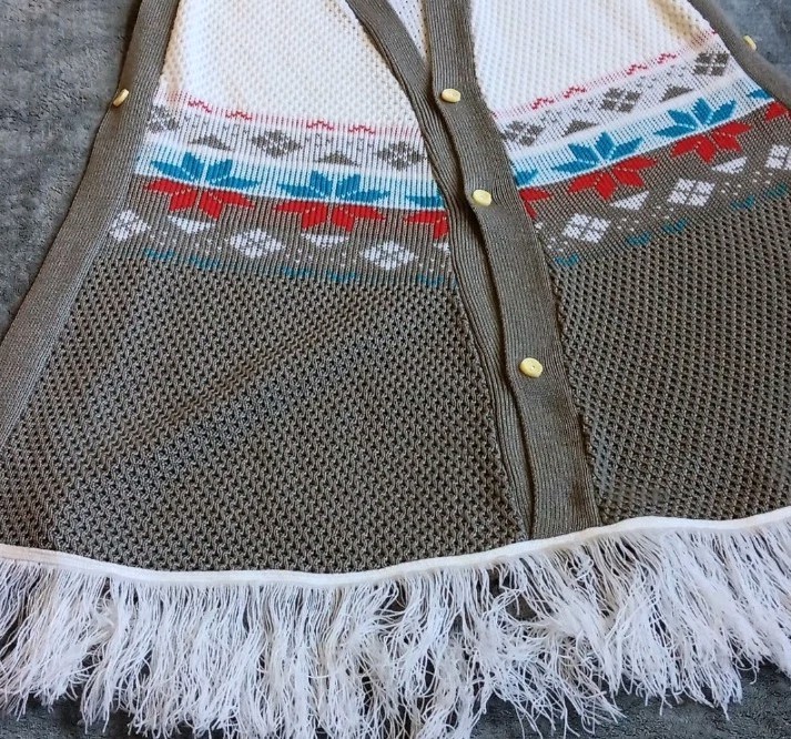 Vintage Cottagecore Fringe Button Cardigan Poncho Sweater Knit Boho Fall Medium