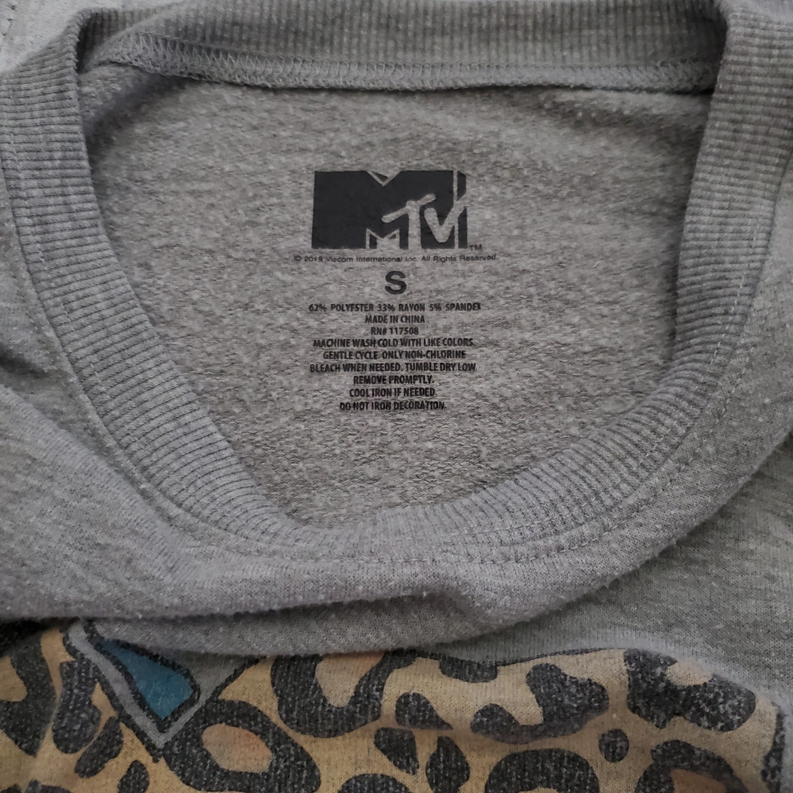 MTV Music Television Sweatshirt S~Leopard Logo on Marl Heather Grey~Soft & Comfy