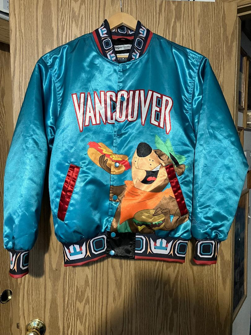 HEADGEAR YOGI BEAR VANCOUVER MEN’S SATIN JACKET (Size Large)