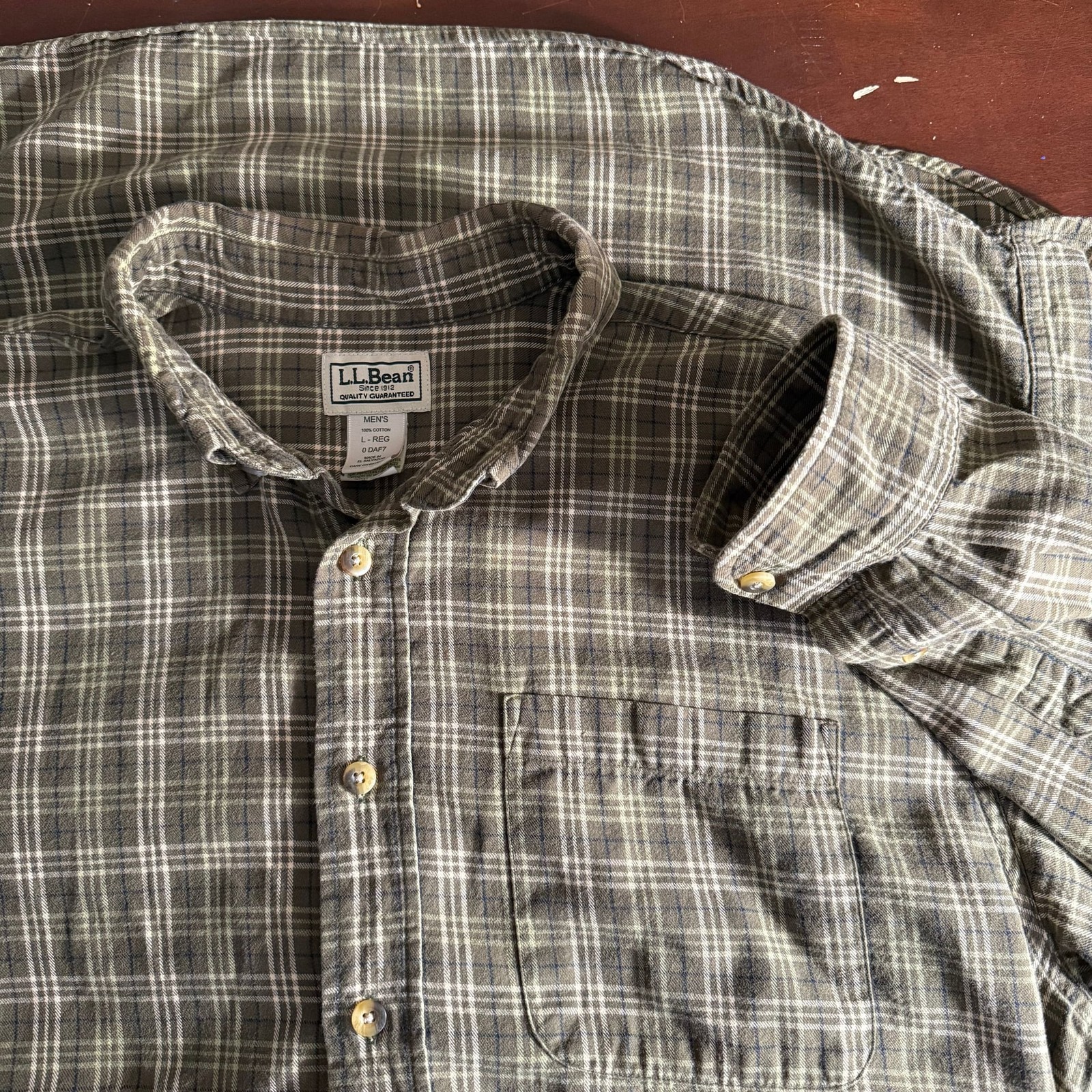 L.L.Bean Men’s Large Regular Olive Green Plaid Flannel Button Down Shirt