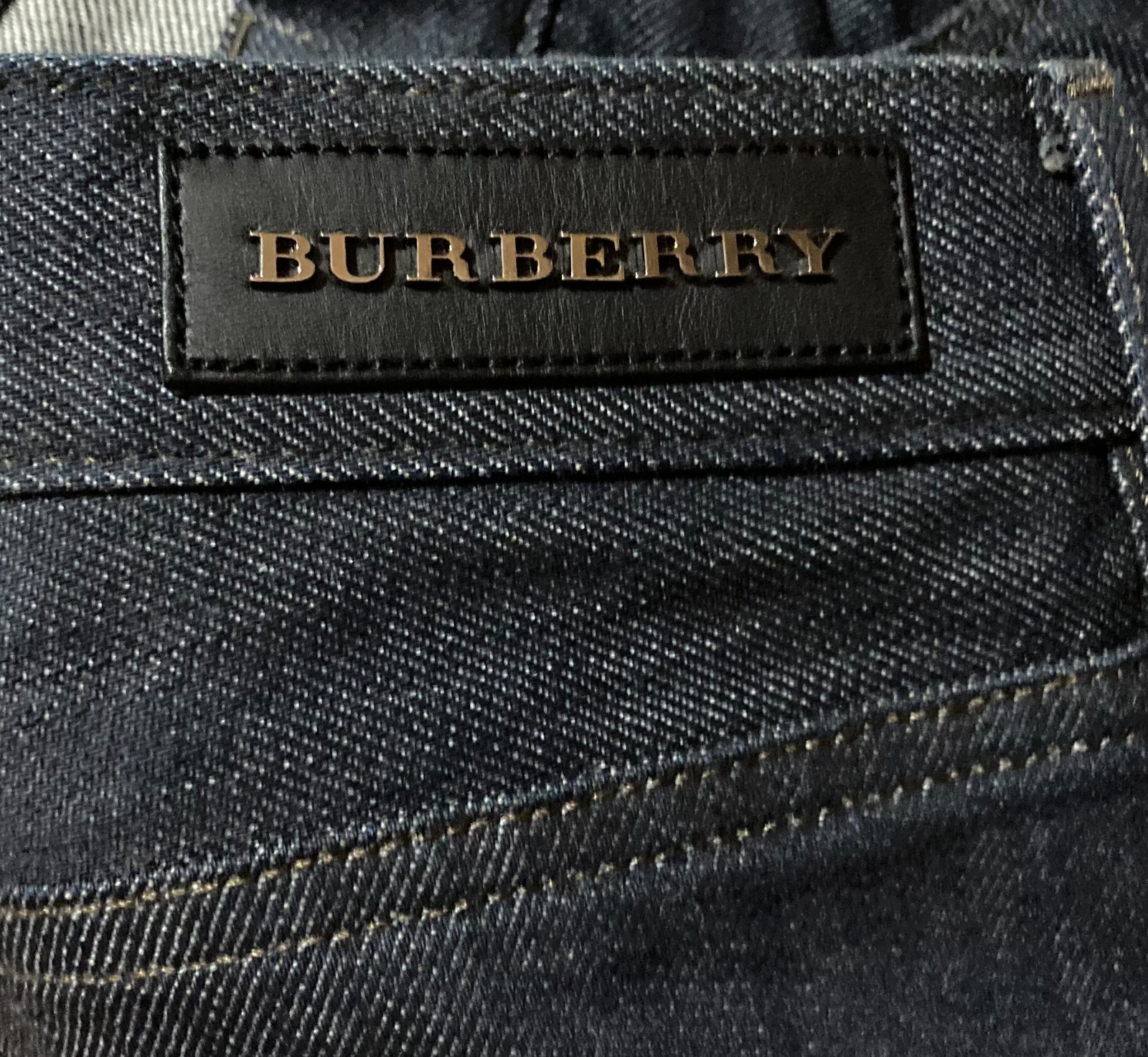 Burberry London Steadman Jeans indigo blue, size 32 x 33 NWOT