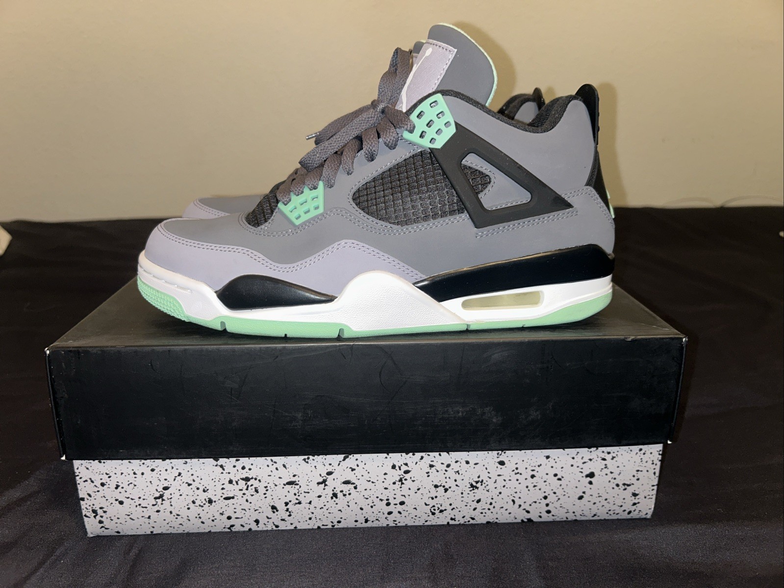 Jordan 4 Retro DRK Grey Green Glow Men’s