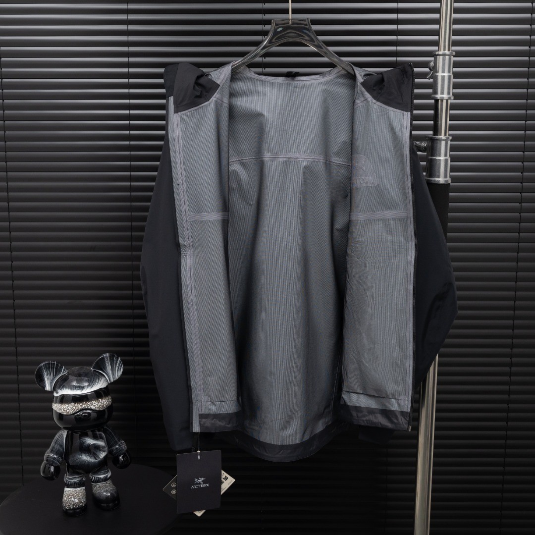 Arcteryx BETA LT winter Jacket Men’s Black Size L new