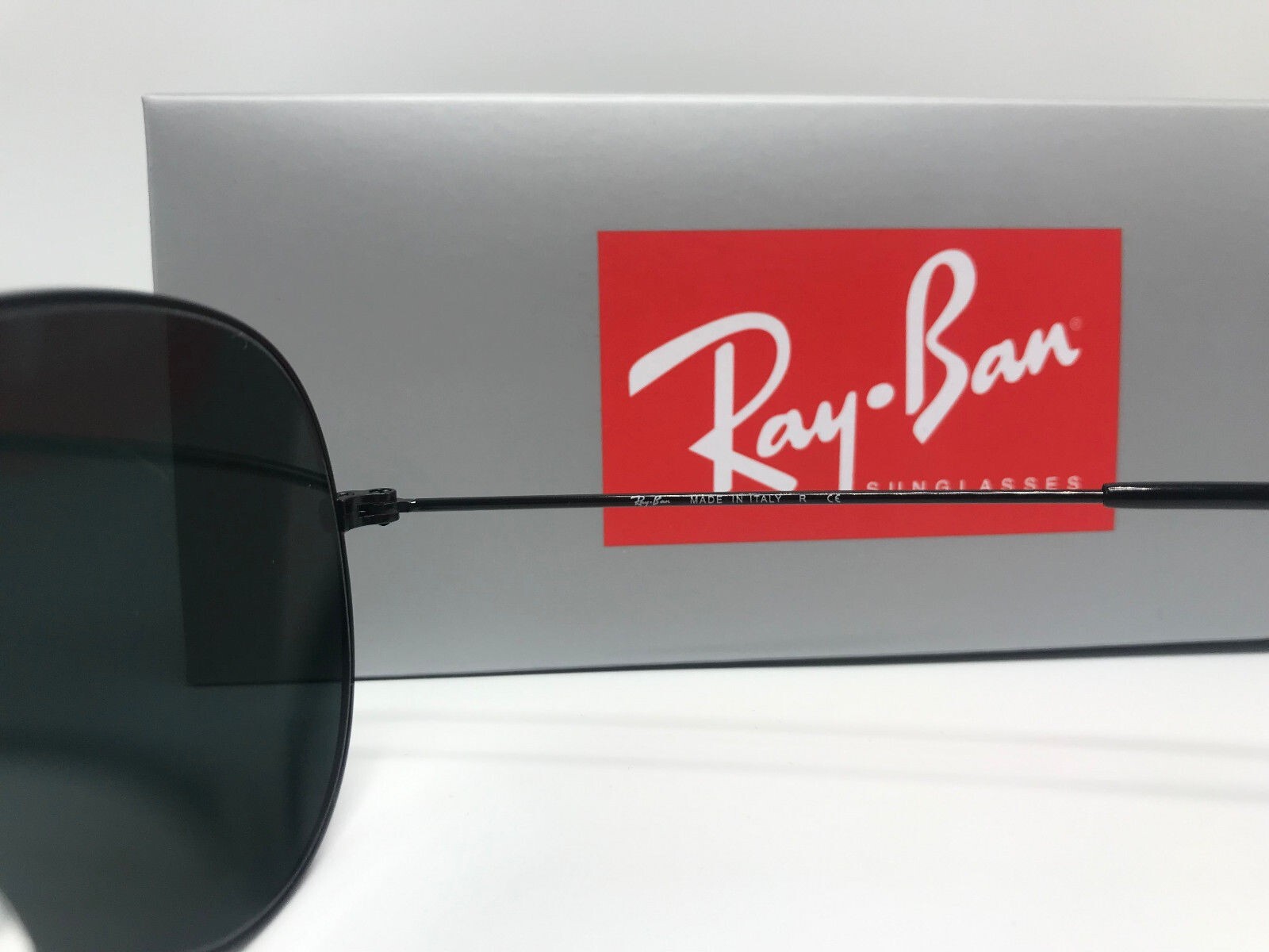 Ray-Ban Aviator RB3025 002/62Black/Black 58mm Unisex / Brand New