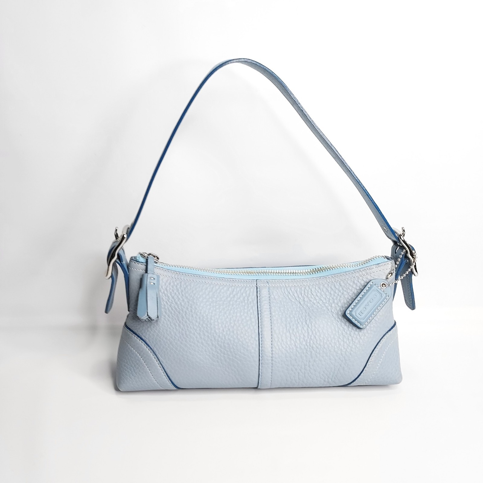 Vintage Y2K Coach Hamptons Baguette Light Blue Pebble Leather Shoulder Bag